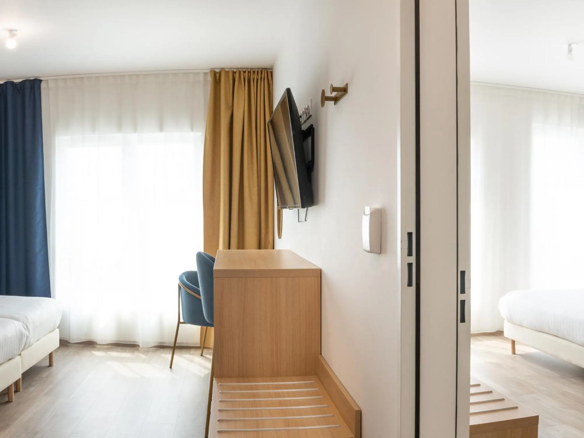 Photo of the whole room, Bed in Appart Hôtel Le Monde Paris Pont d'ivry