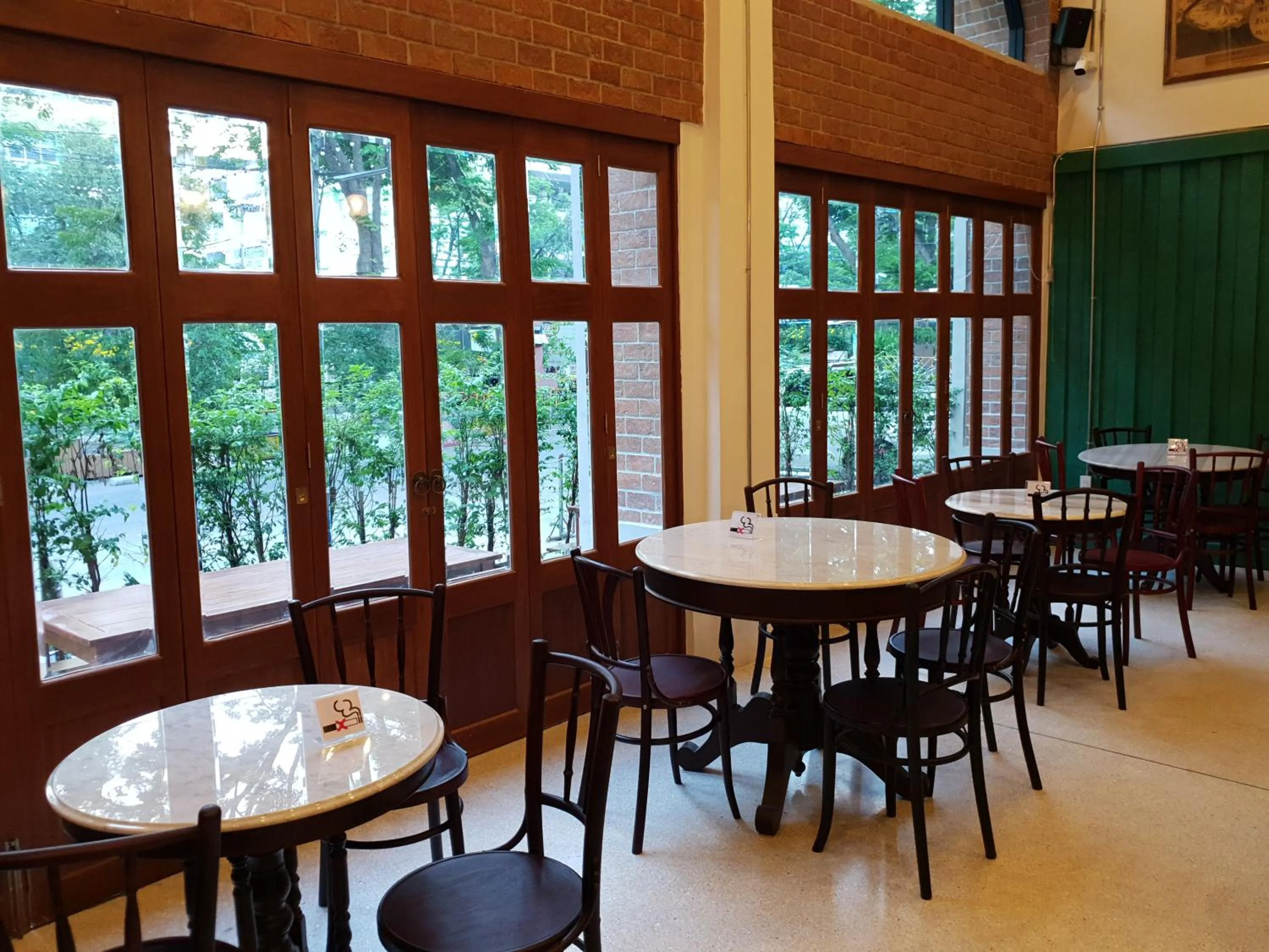 Restaurant/places to eat in Ago Hotel Chinatown