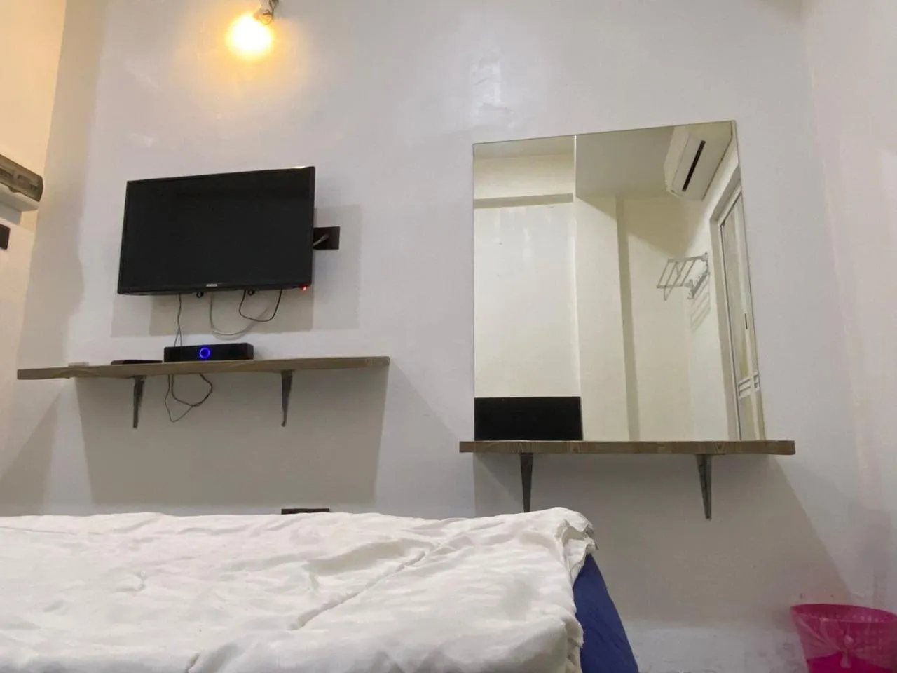 Toilet, Bed in Hotel station 24