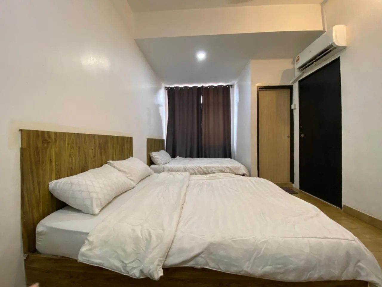 Toilet, Bed in Hotel station 24