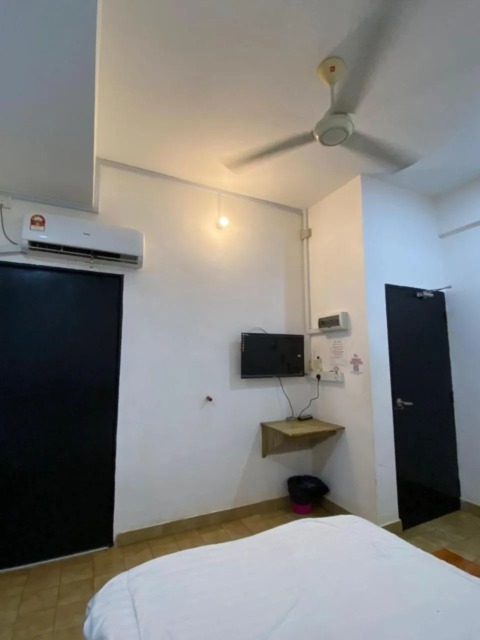 TV and multimedia, Bed in Hotel station 24