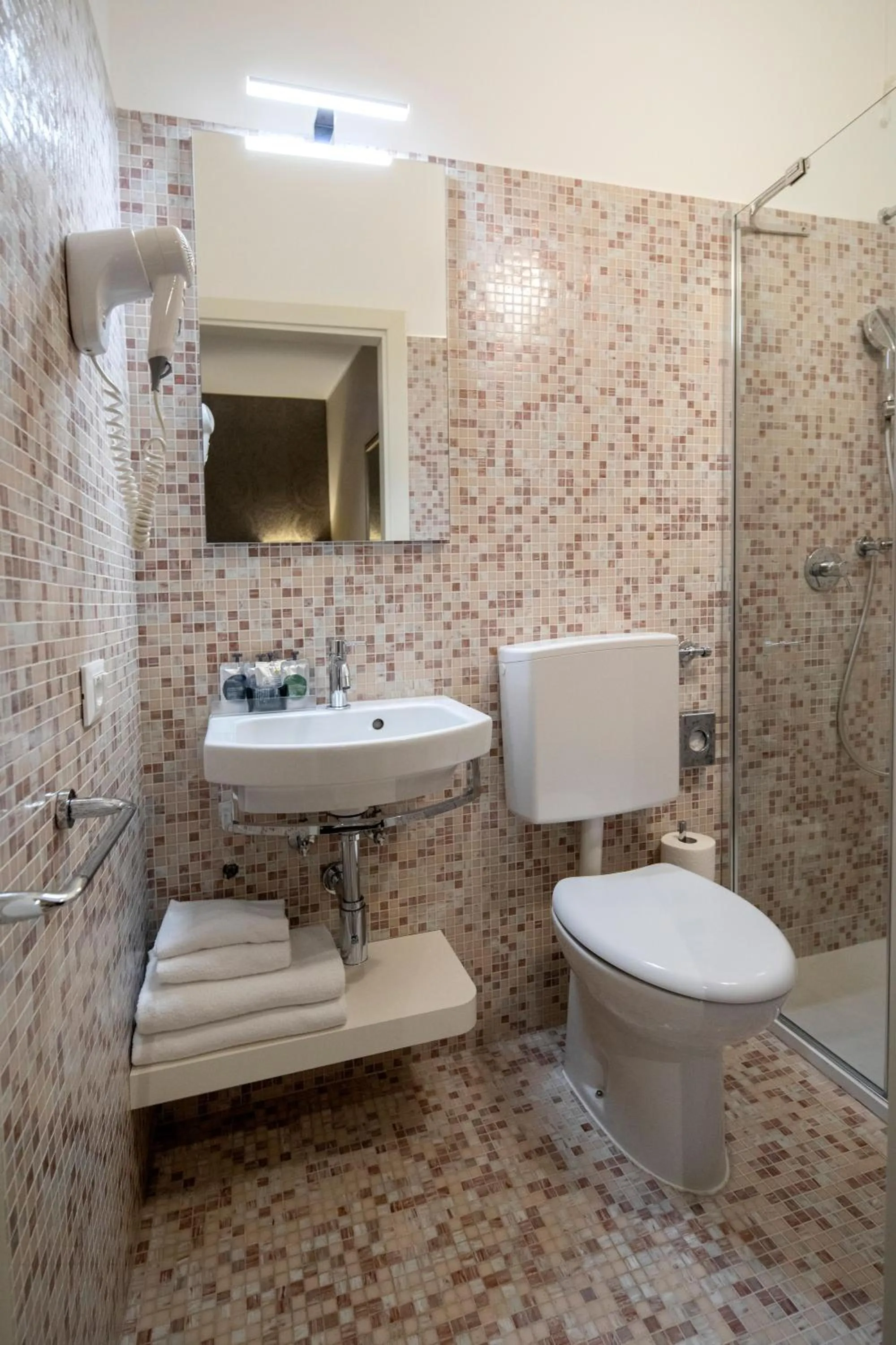 Bathroom in Alle Guglie Boutique Hotel