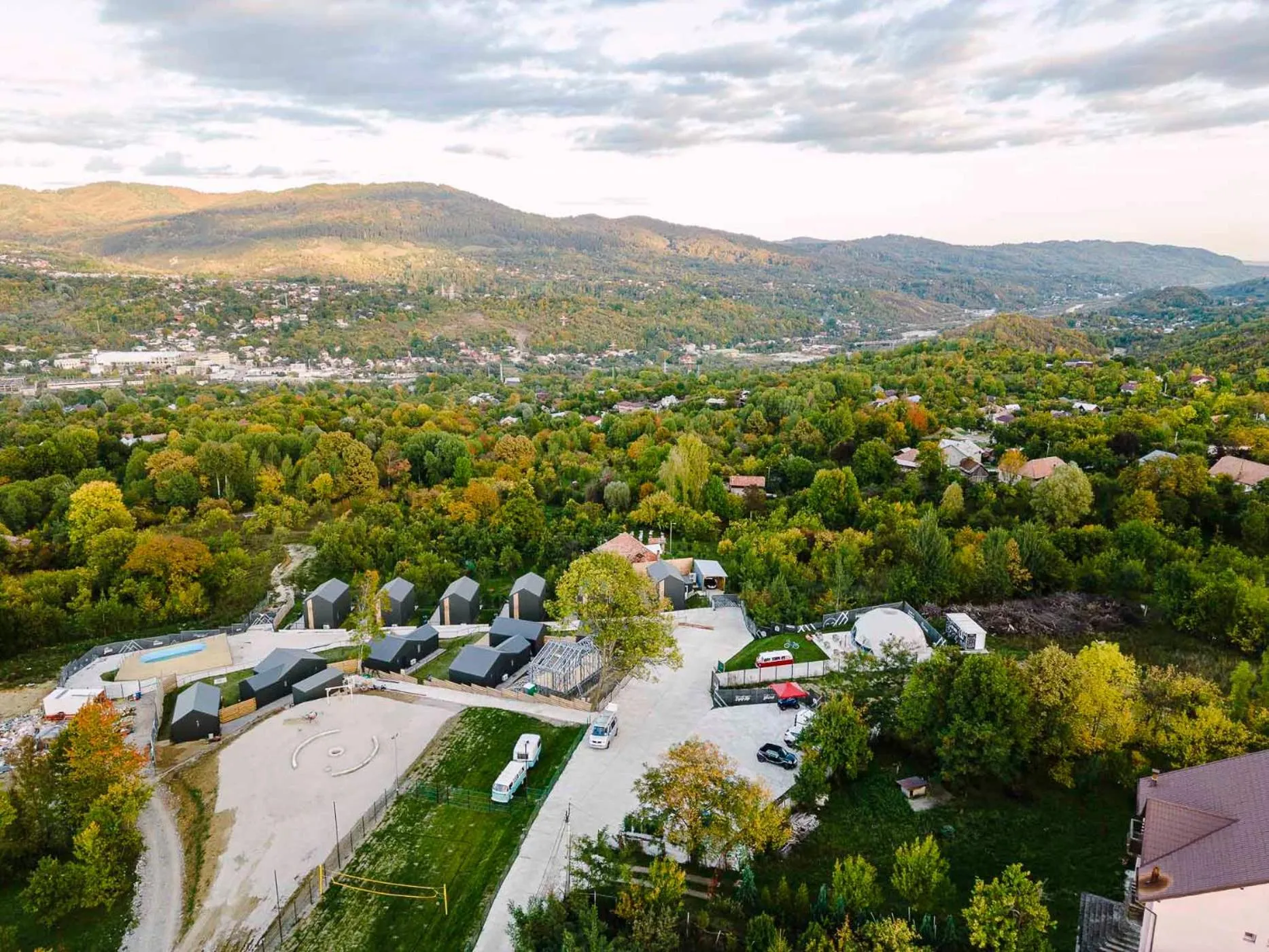 Property building in Moon Village Comarnic