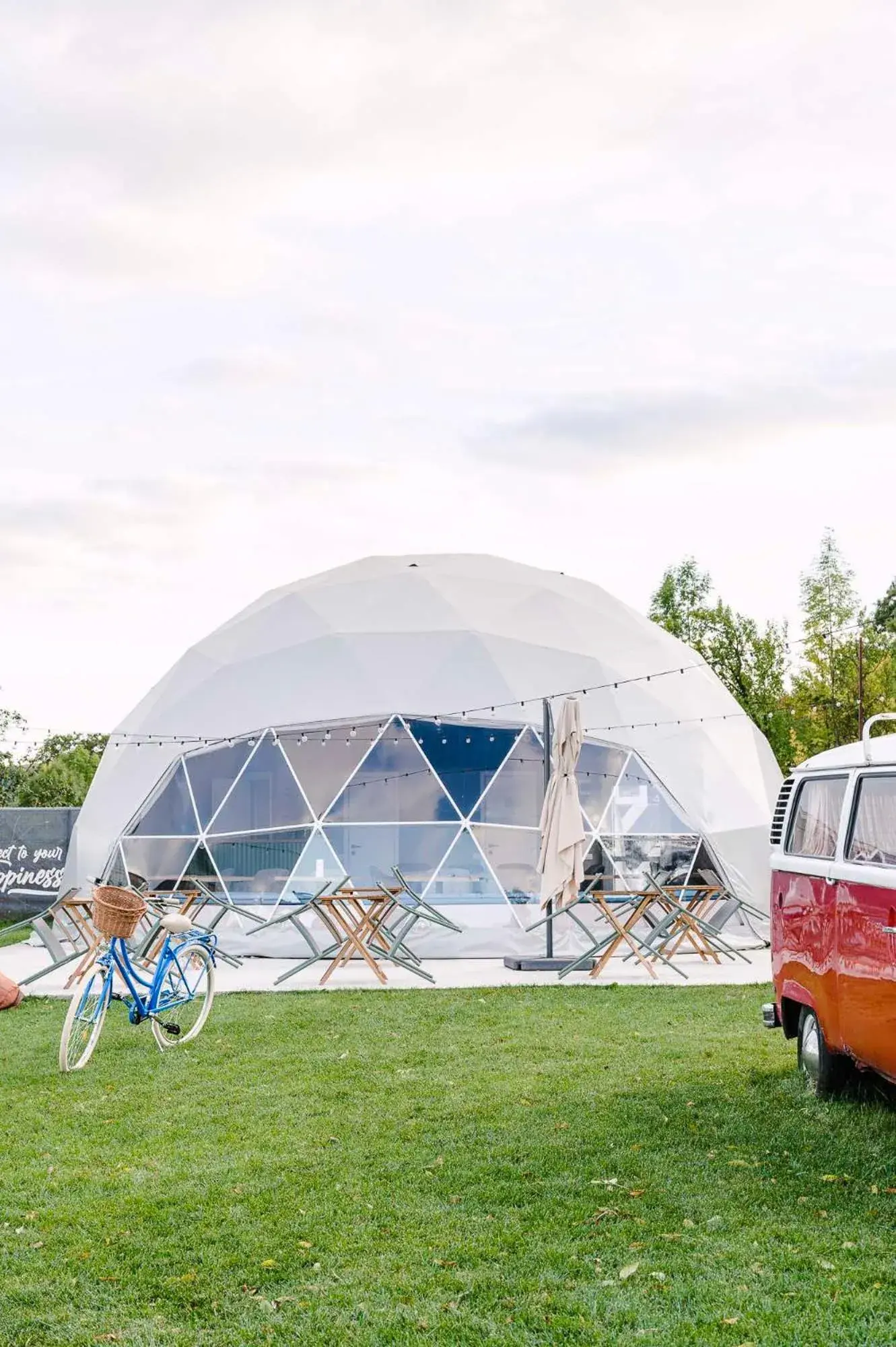 Property building in Moon Village Comarnic Property building in Moon Village Comarnic