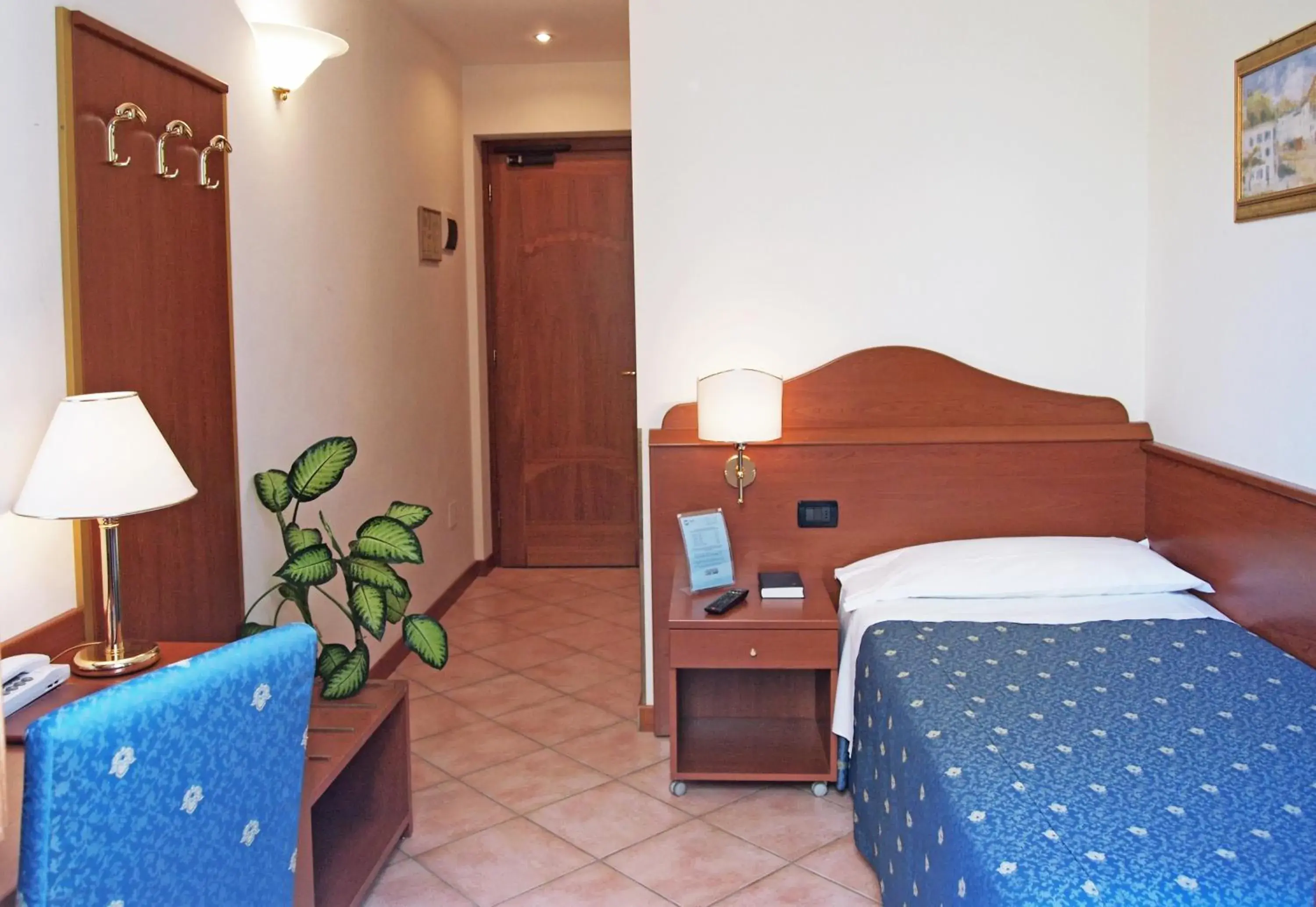 Single Room in Hotel Cris Single Room in Hotel Cris