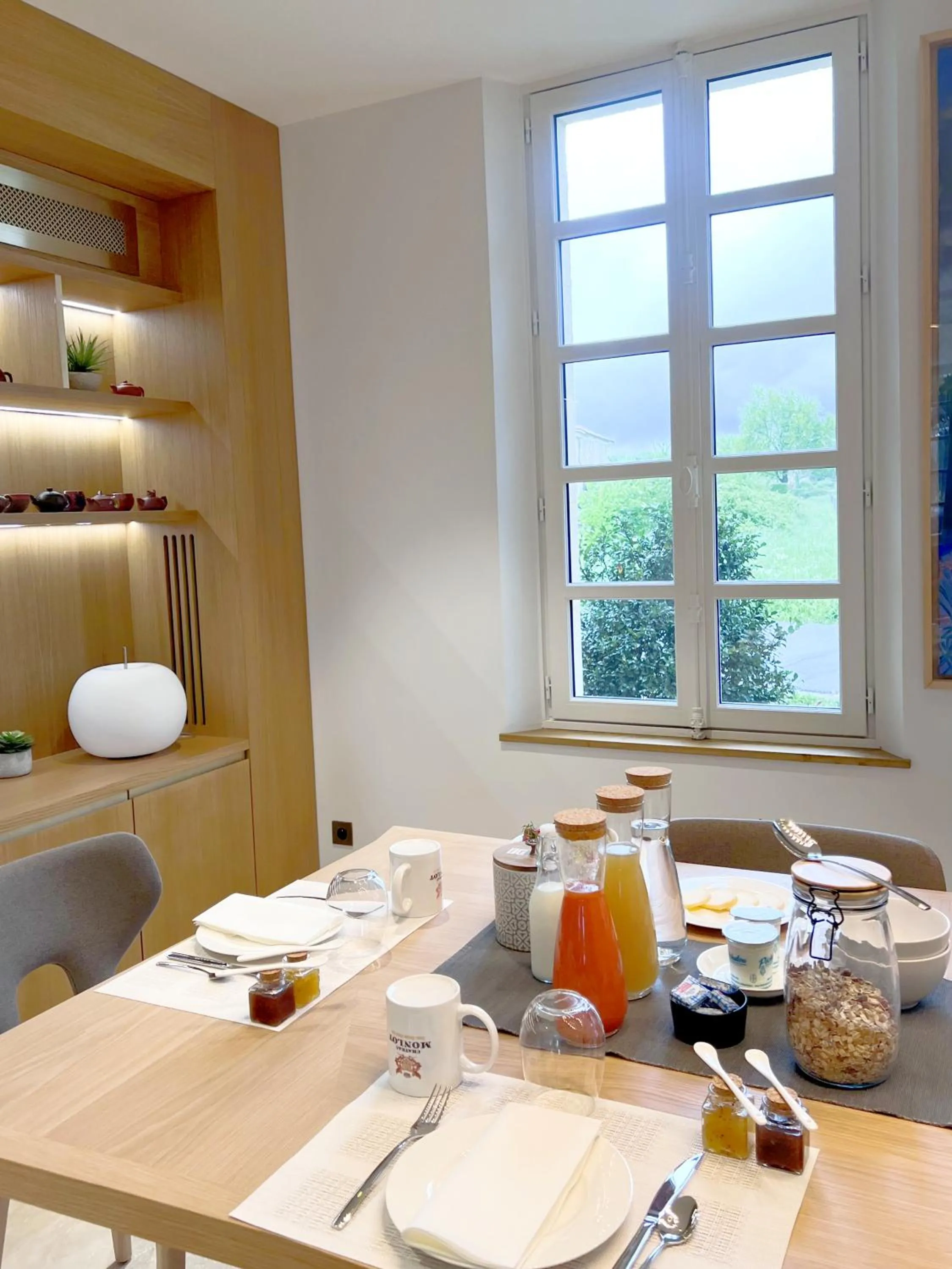 Breakfast in Petit Monlot - Saint-Emilion