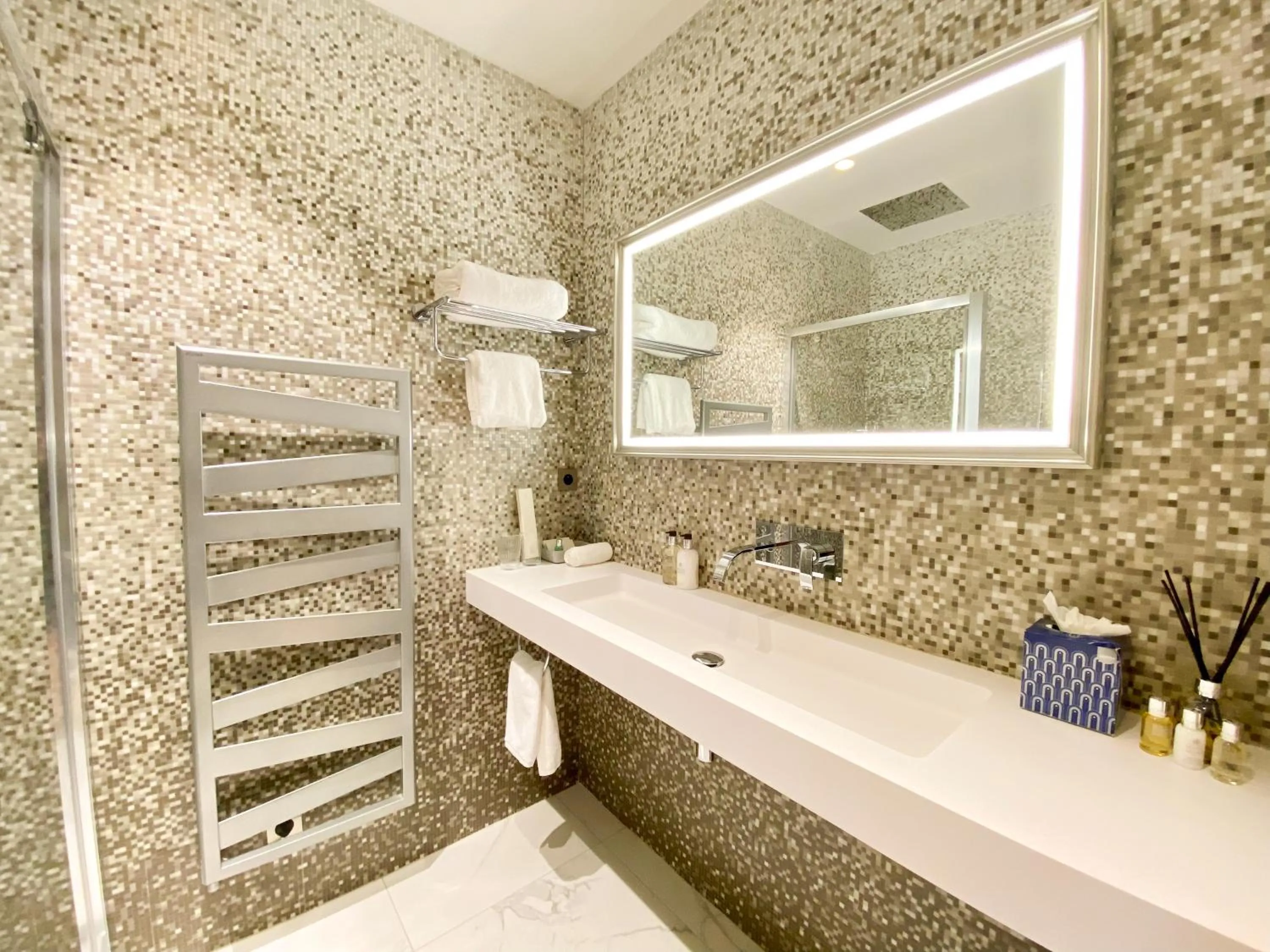 Bathroom in Petit Monlot - Saint-Emilion