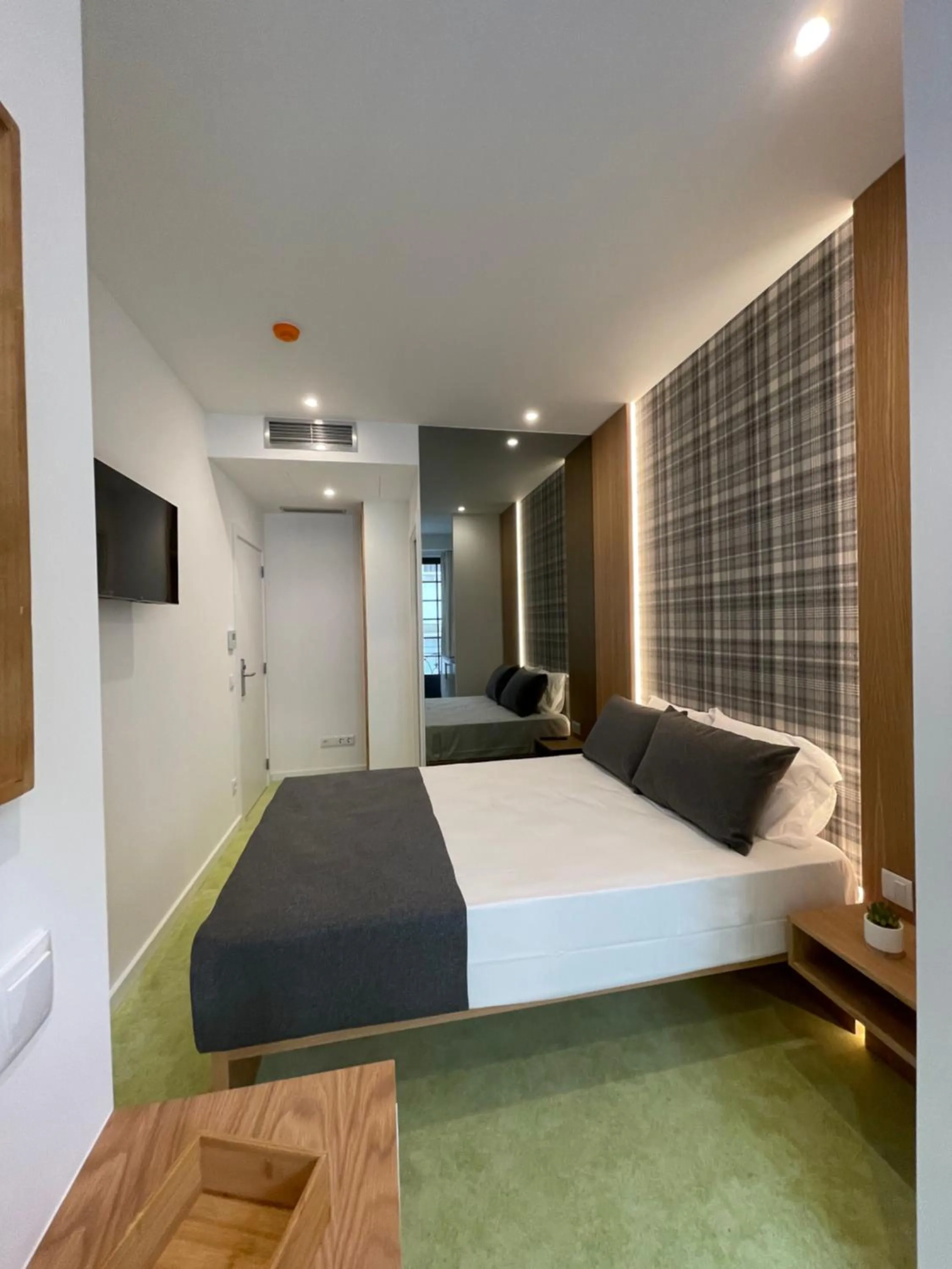 Bed in MyStay Porto São Bento