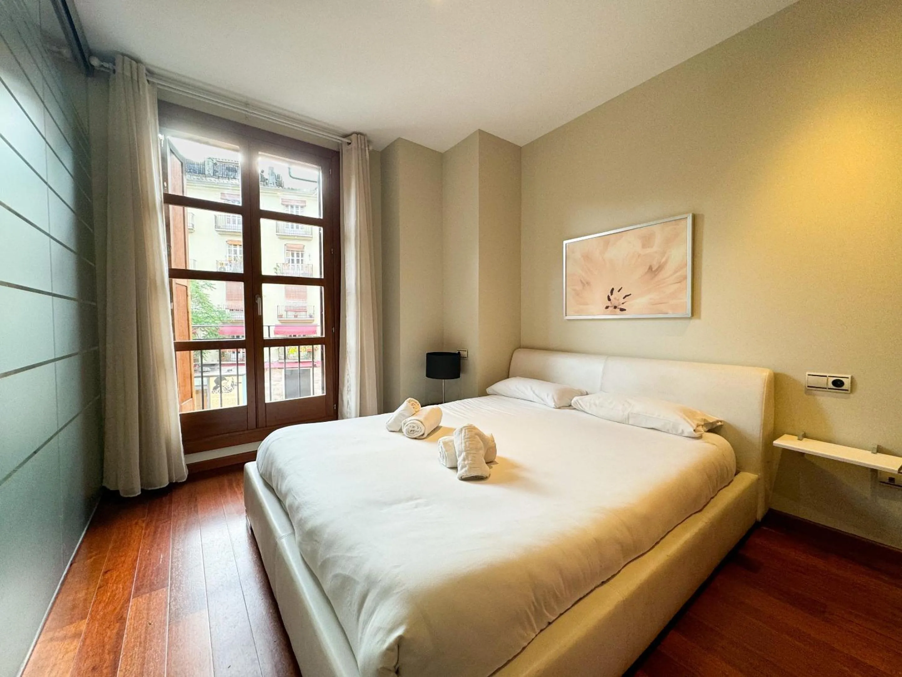Moderno Apartamento en la Plaza del Tossal