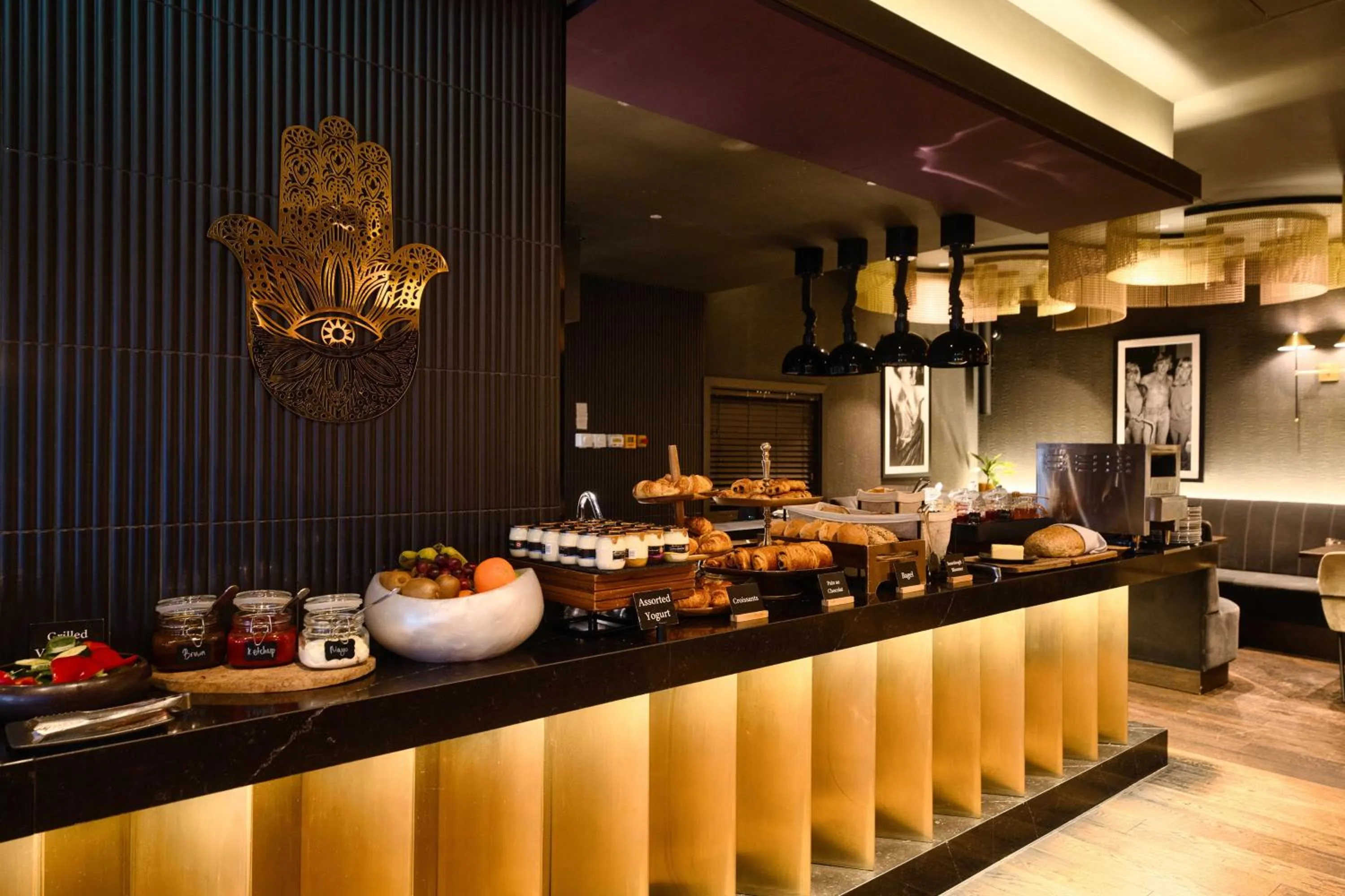 Buffet breakfast in Hotel AMANO Covent Garden