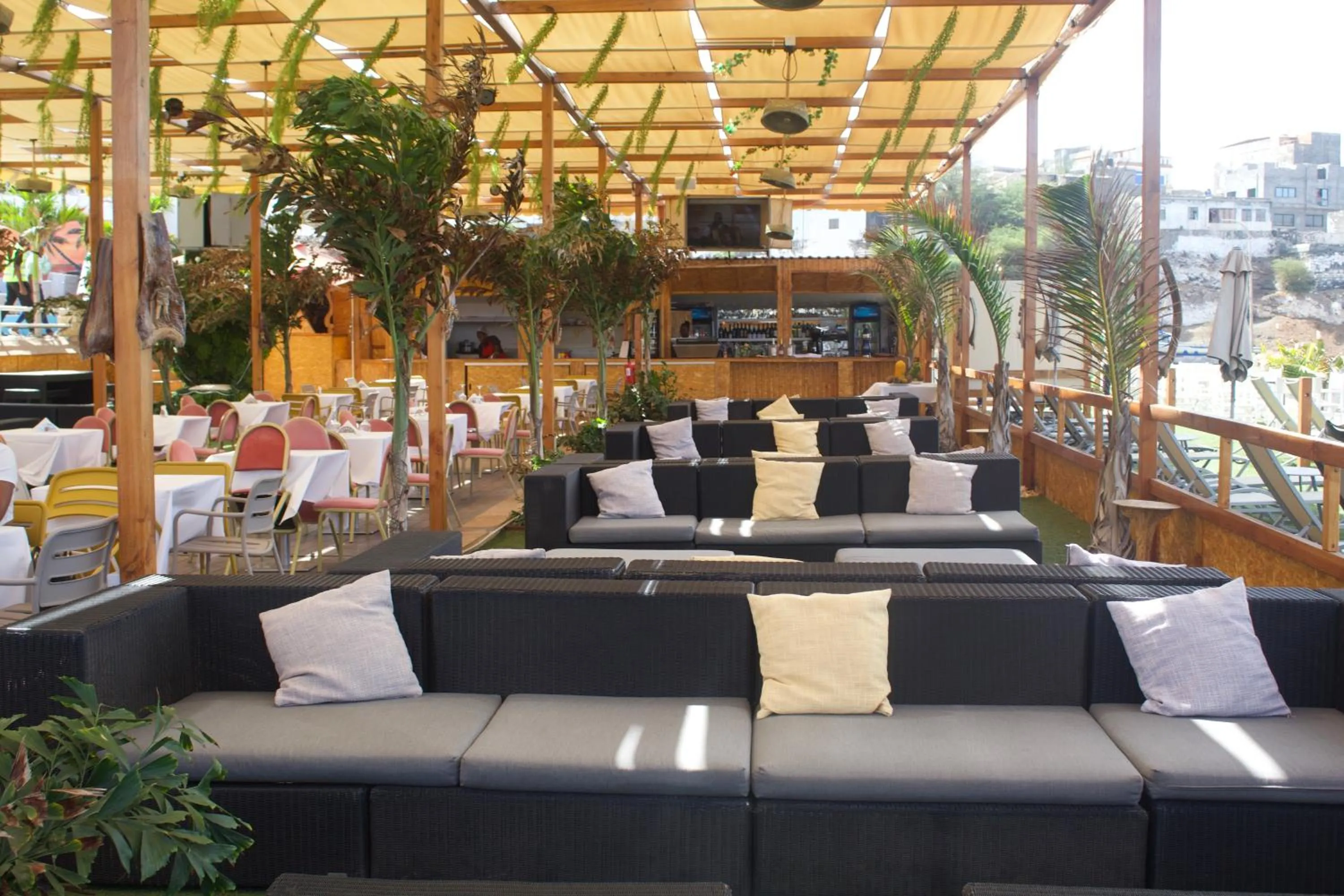 Restaurant/places to eat in Falucho Paradise Beach