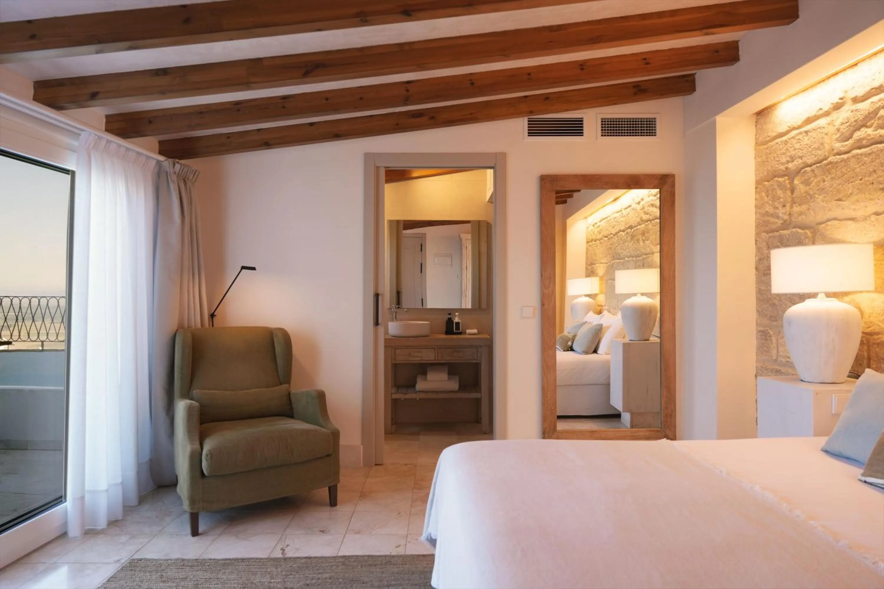 Photo of the whole room, Bed in Casa Aura Hotel