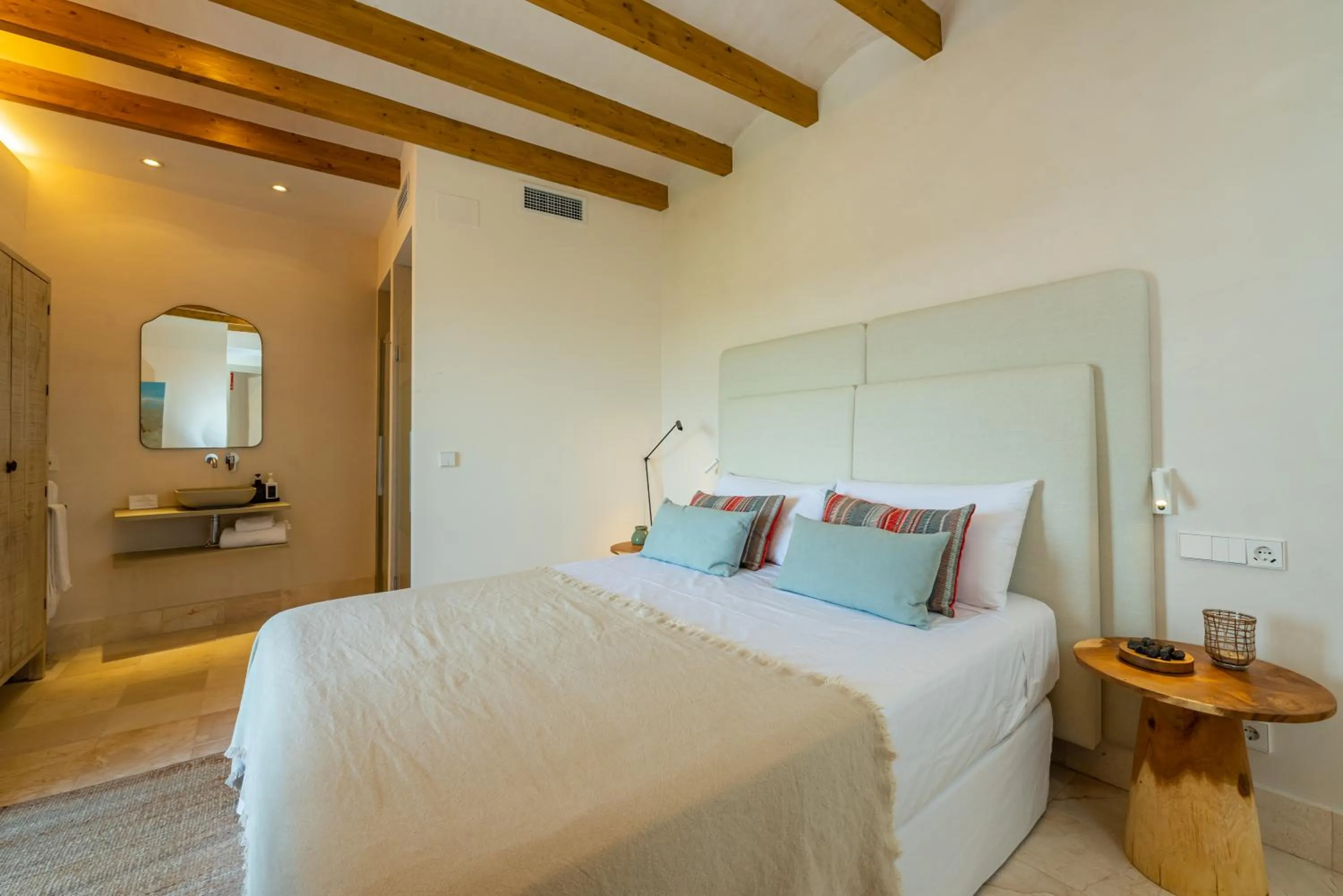 Bed in Casa Aura Hotel