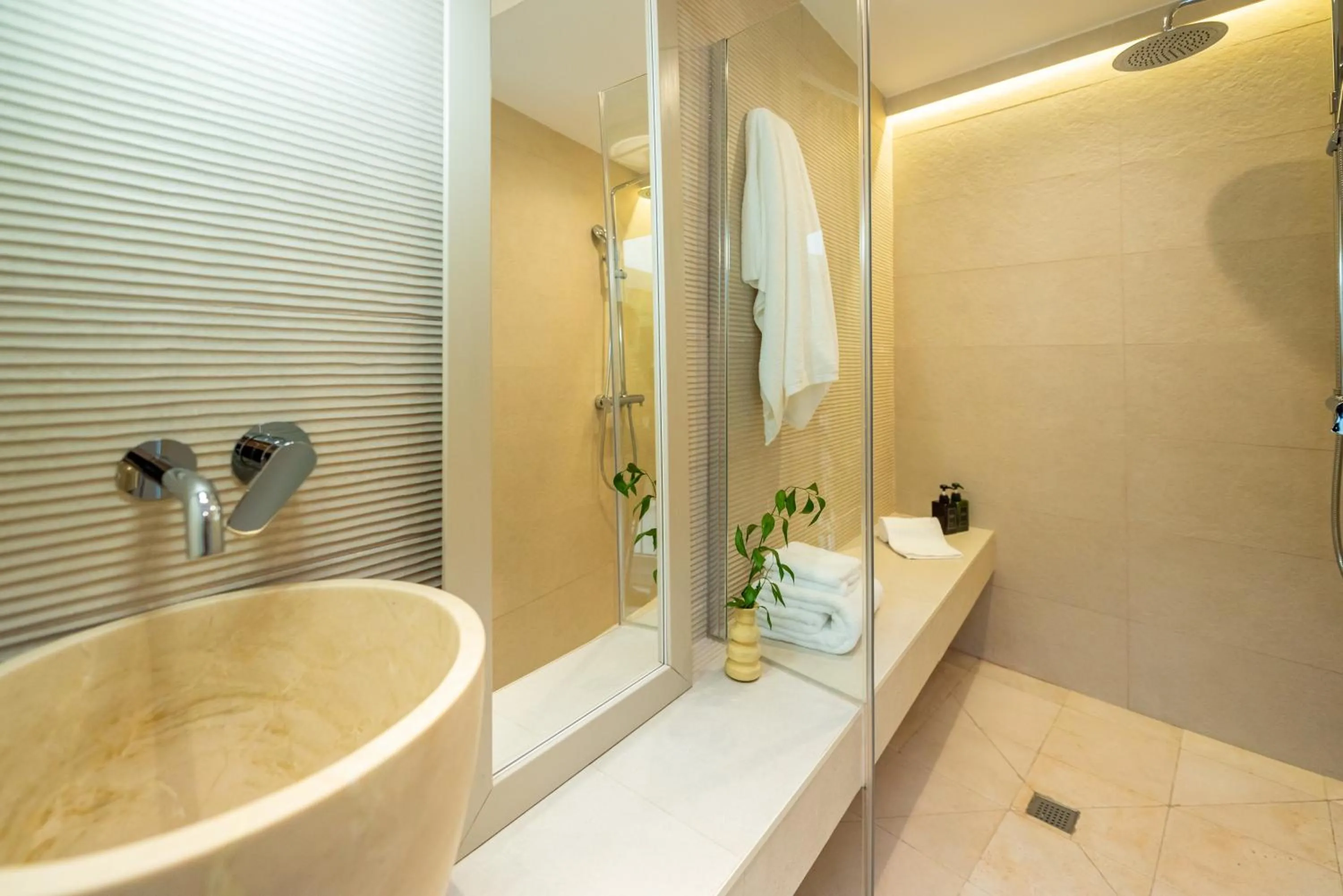 Bathroom in Casa Aura Hotel