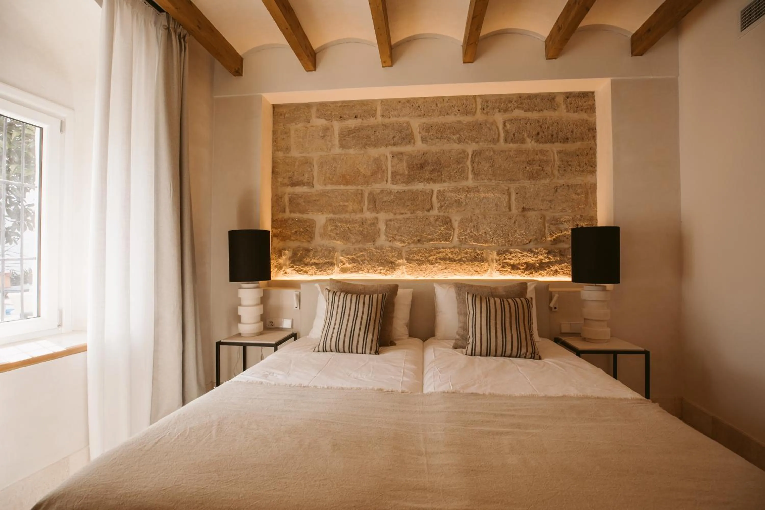 Bed in Casa Aura Hotel