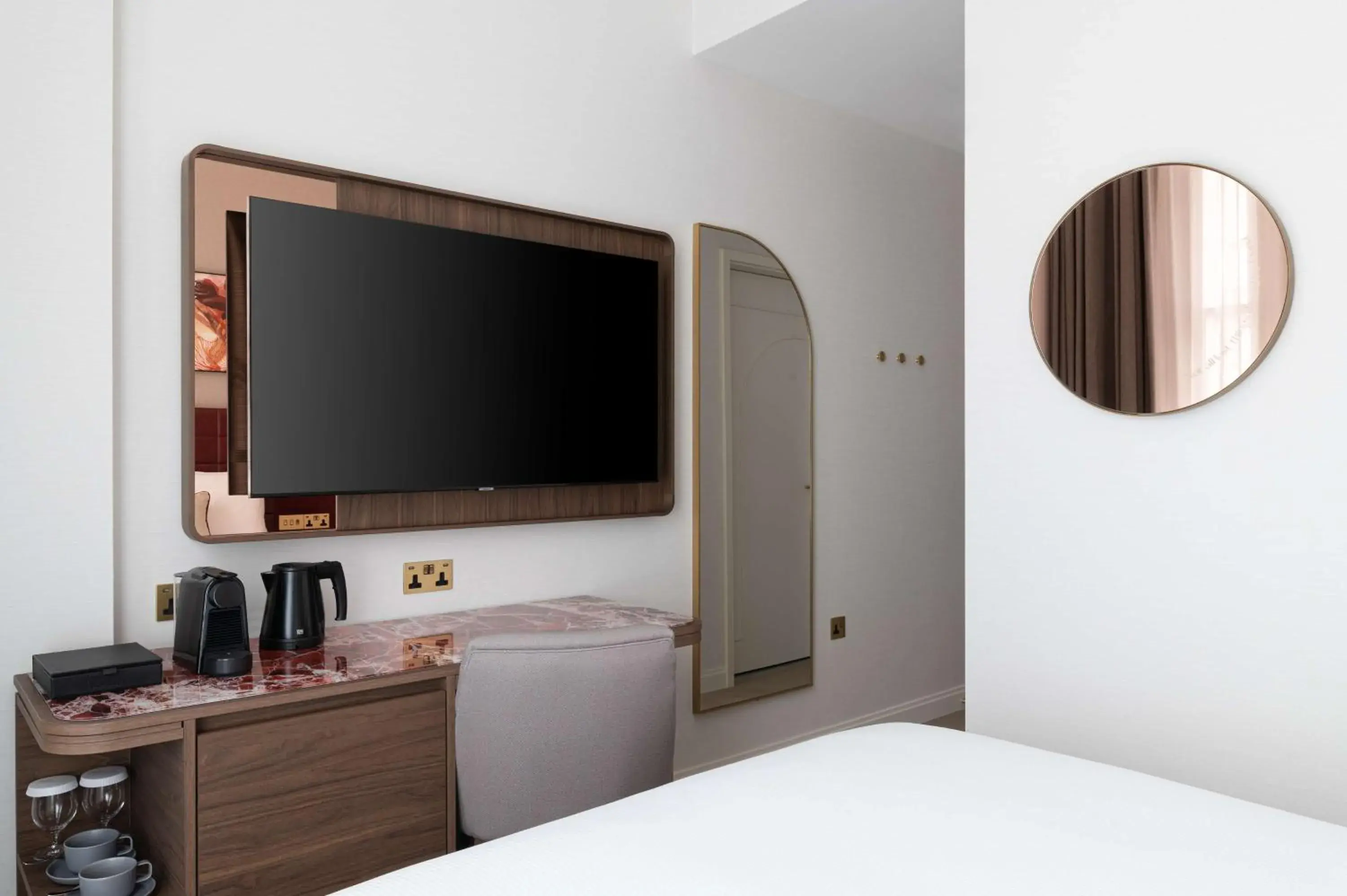 Bed in Lost Property St Pauls London, Curio Collection By Hilton Bed in Lost Property St Pauls London, Curio Collection By Hilton