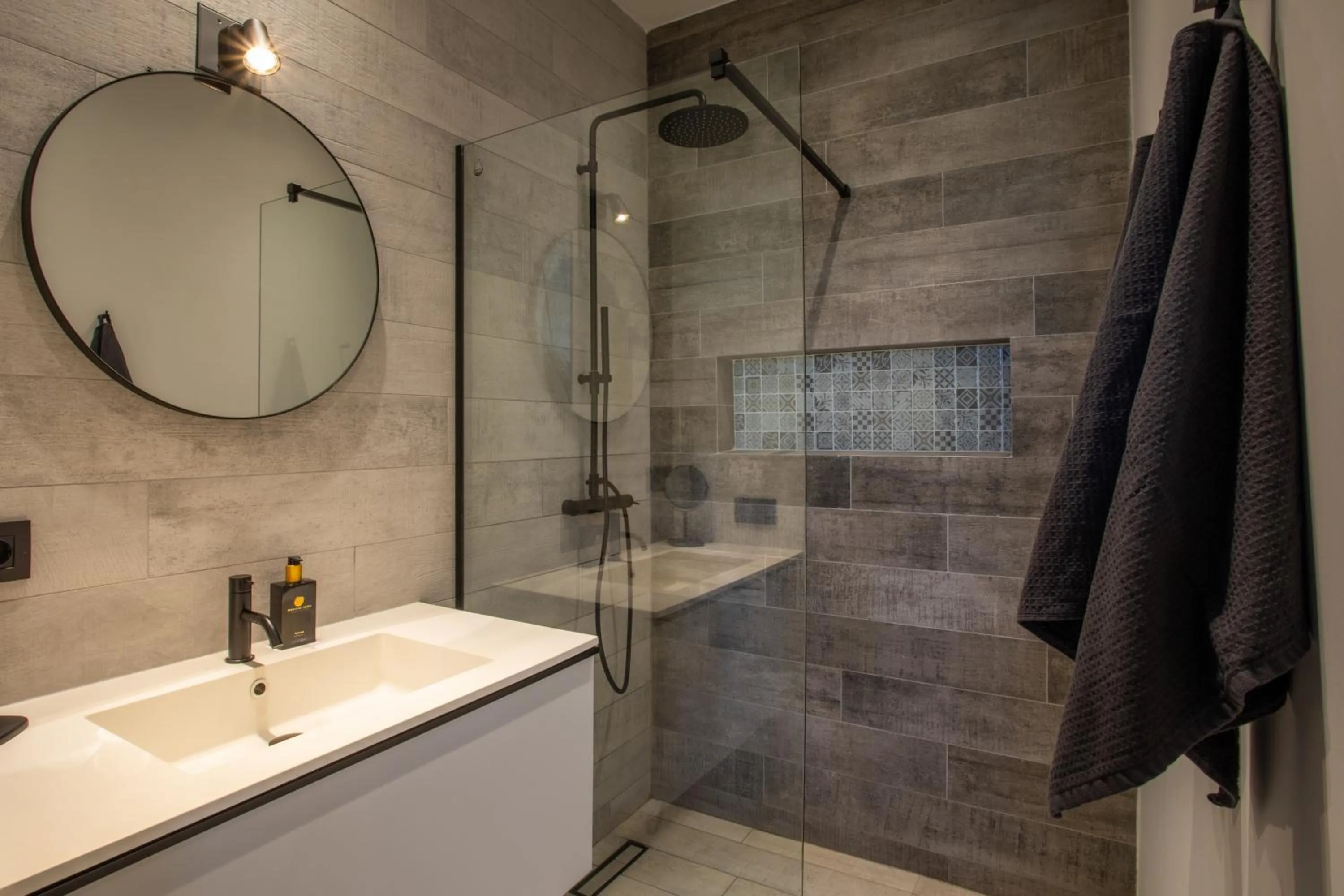 Bathroom in Blue Bay - The Reef