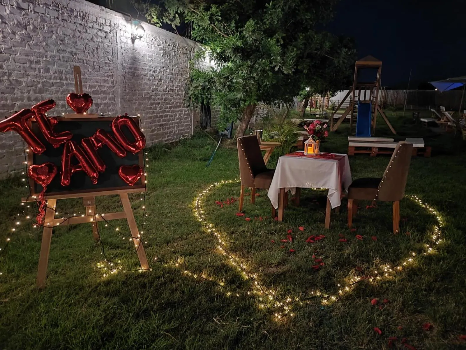 Swimming pool in Hotel La Colina