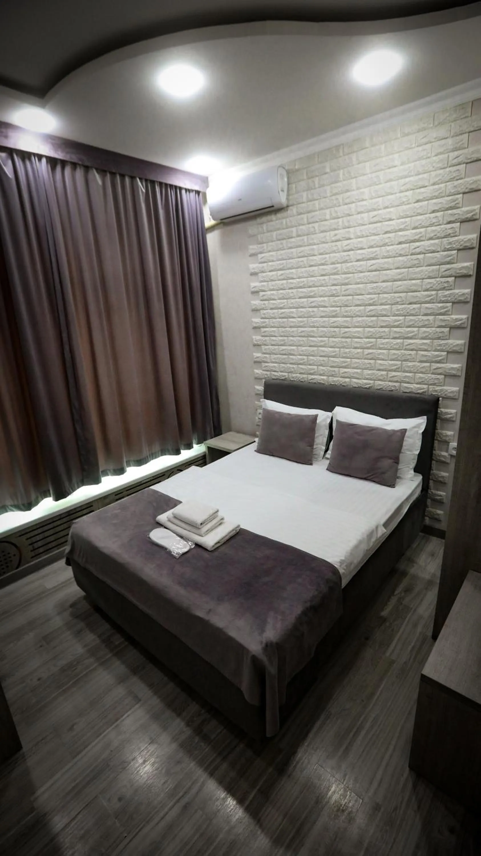 Bed in Hotel Shosh Boutique