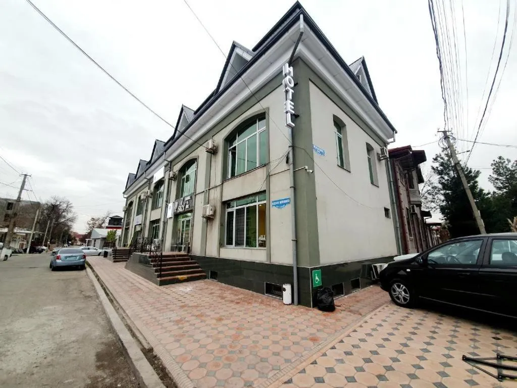 Property building in Hotel Shosh Boutique