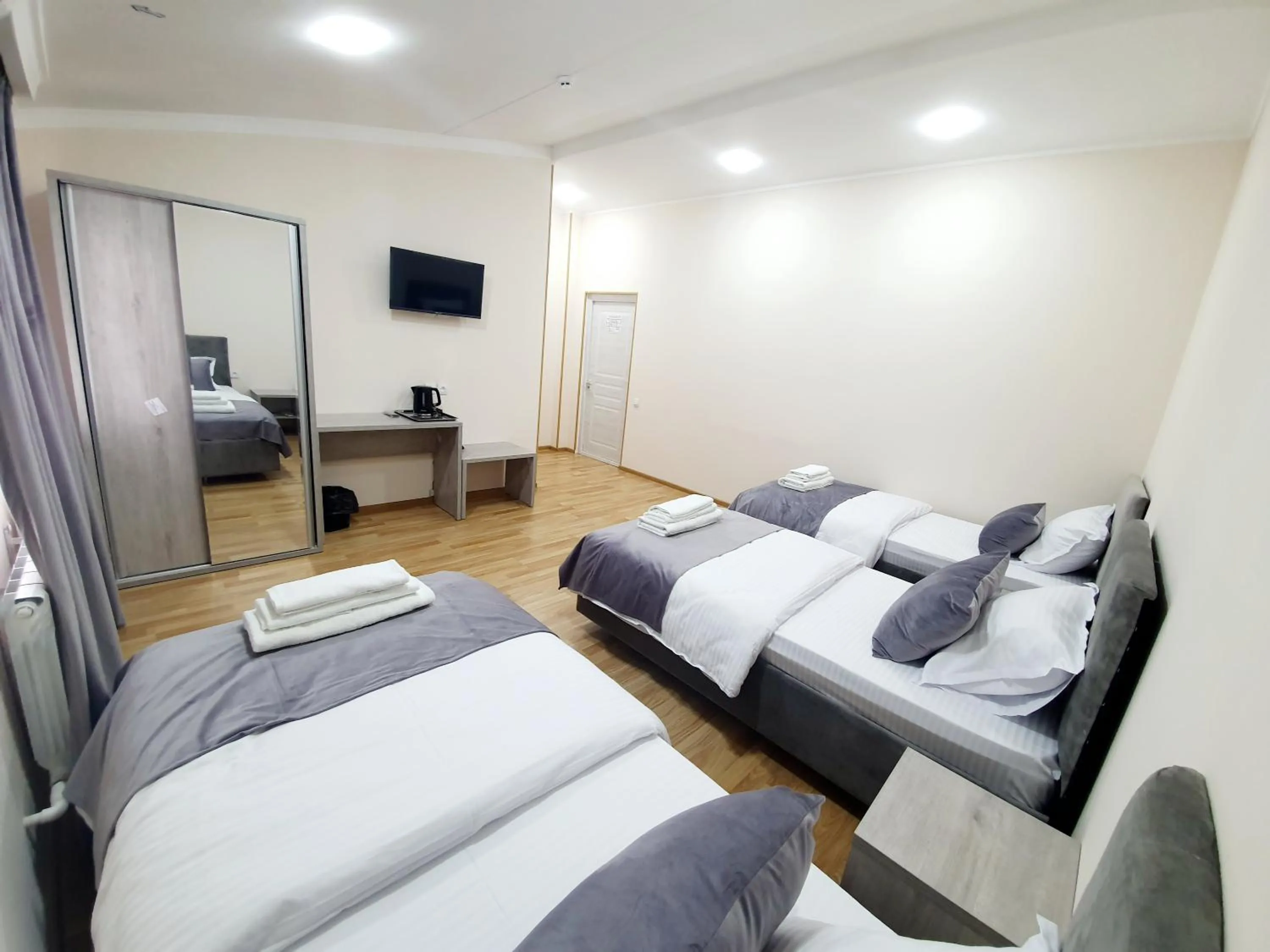 Shower in Hotel Shosh Boutique