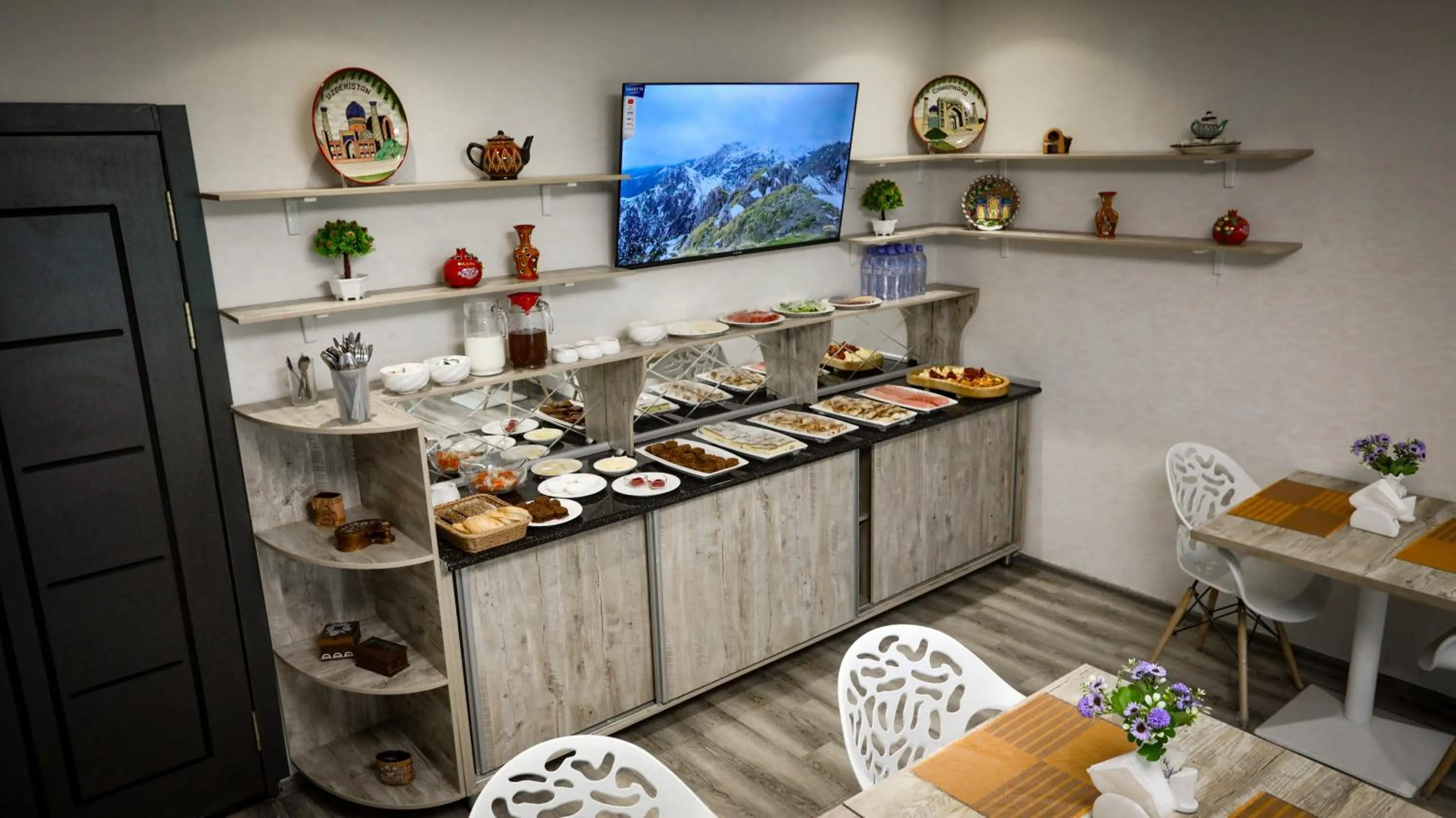 Food and drinks in Hotel Shosh Boutique