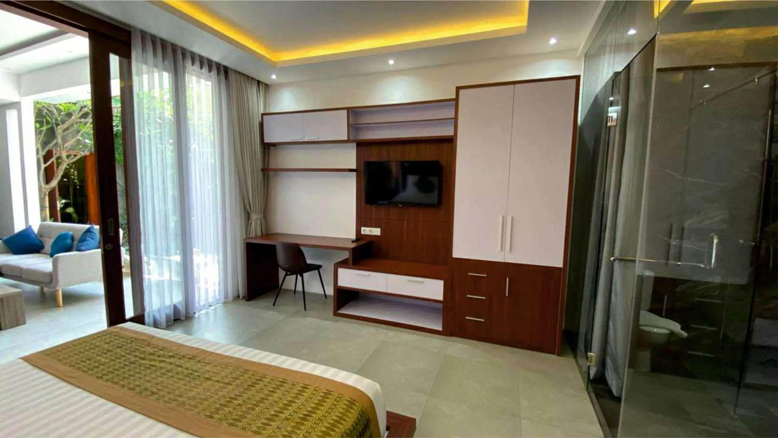 Bed in Puri Keraton Seminyak