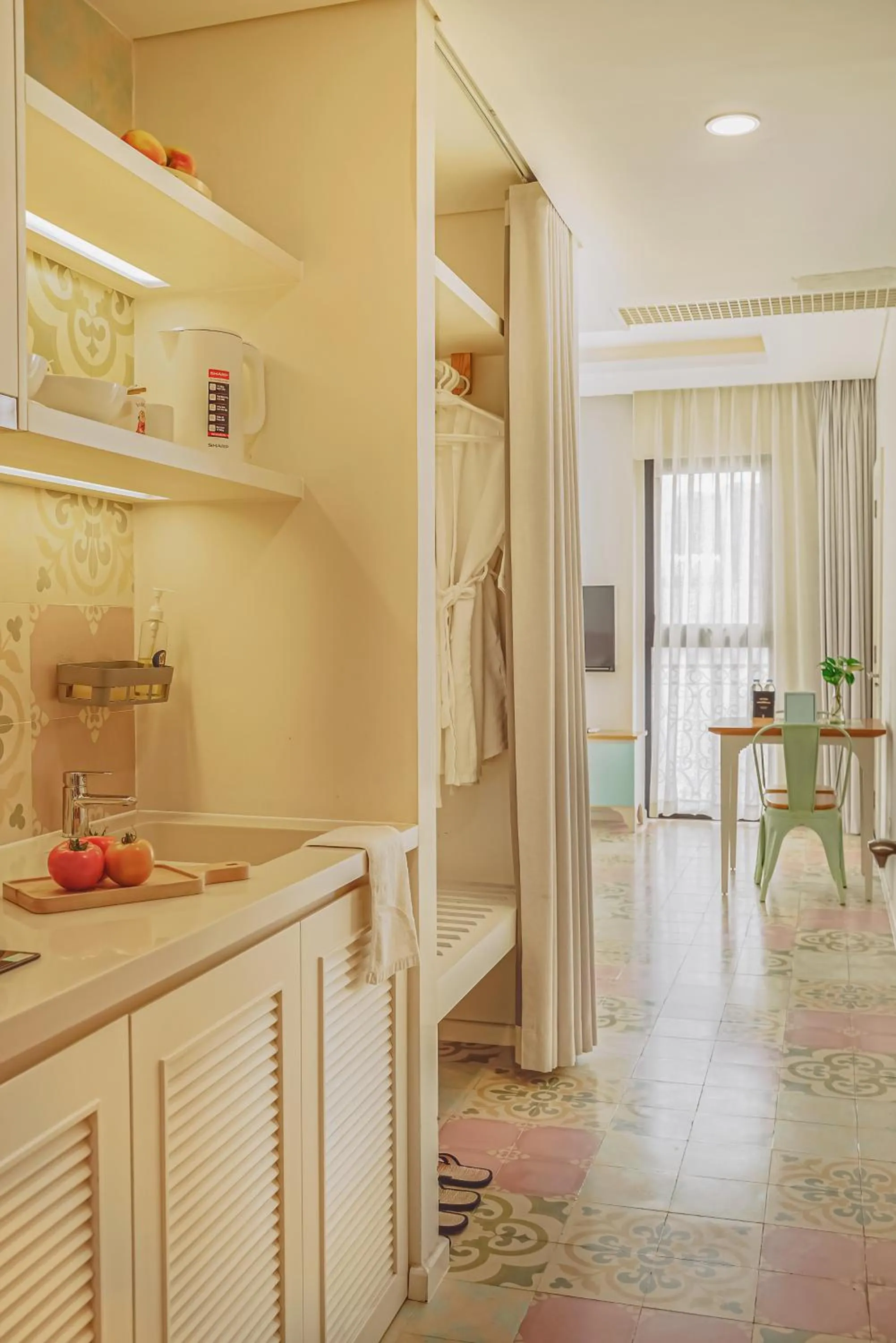 YÊN LIVING BÌNH THẠNH