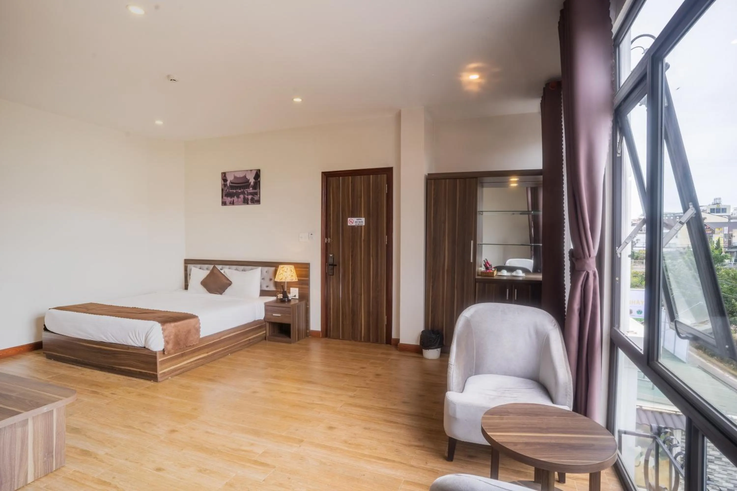 Bed in Mai Khanh Hotel