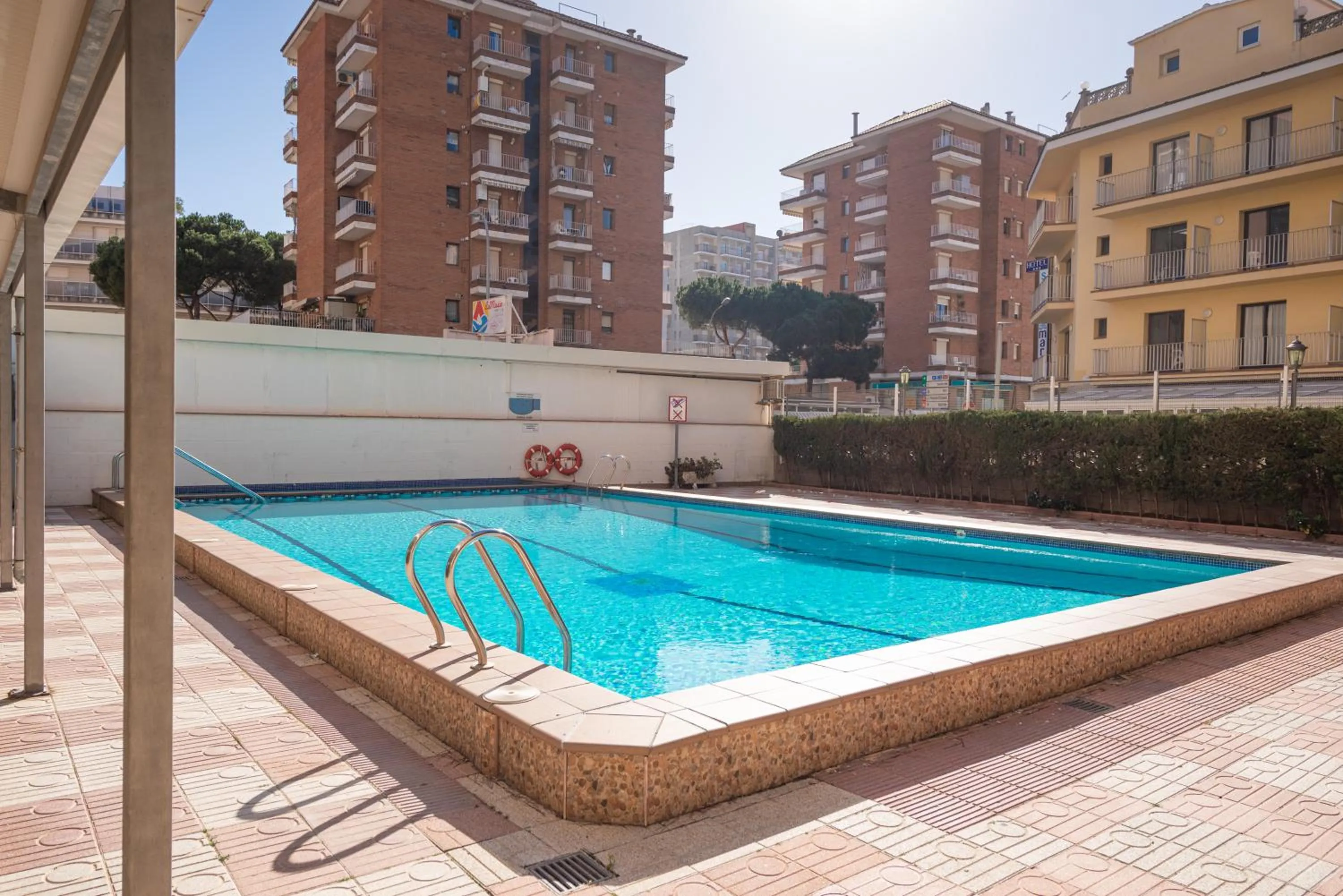 Swimming pool in Apartamento Consul Park