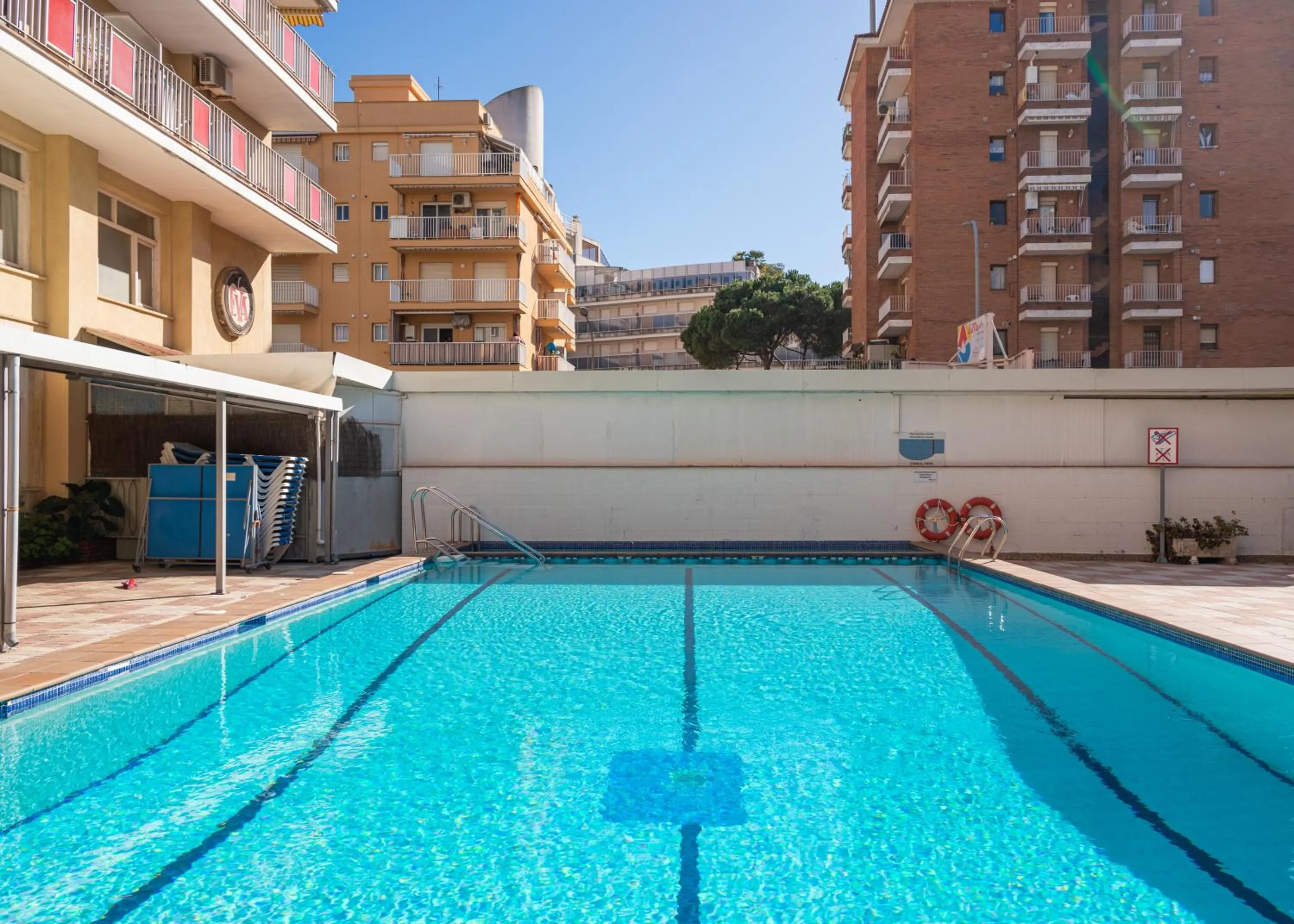 Swimming pool in Apartamento Consul Park