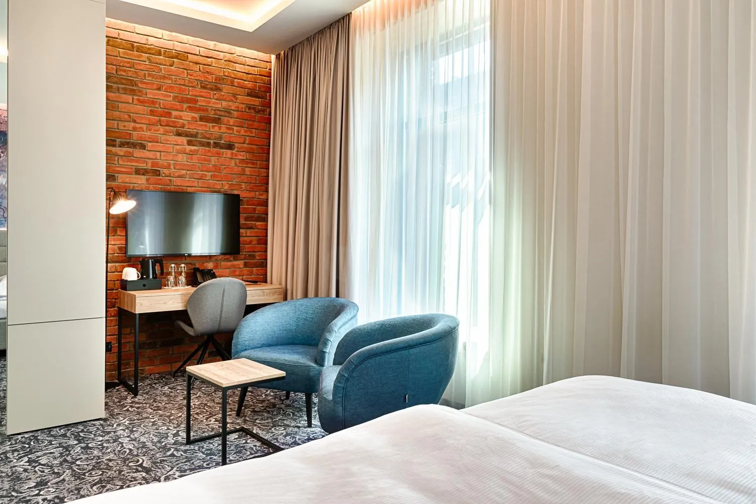 Photo of the whole room, Bed in Hotel The Loom