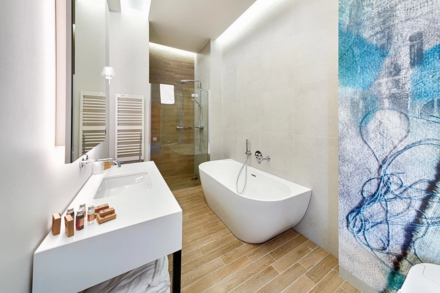 Toilet in Hotel The Loom