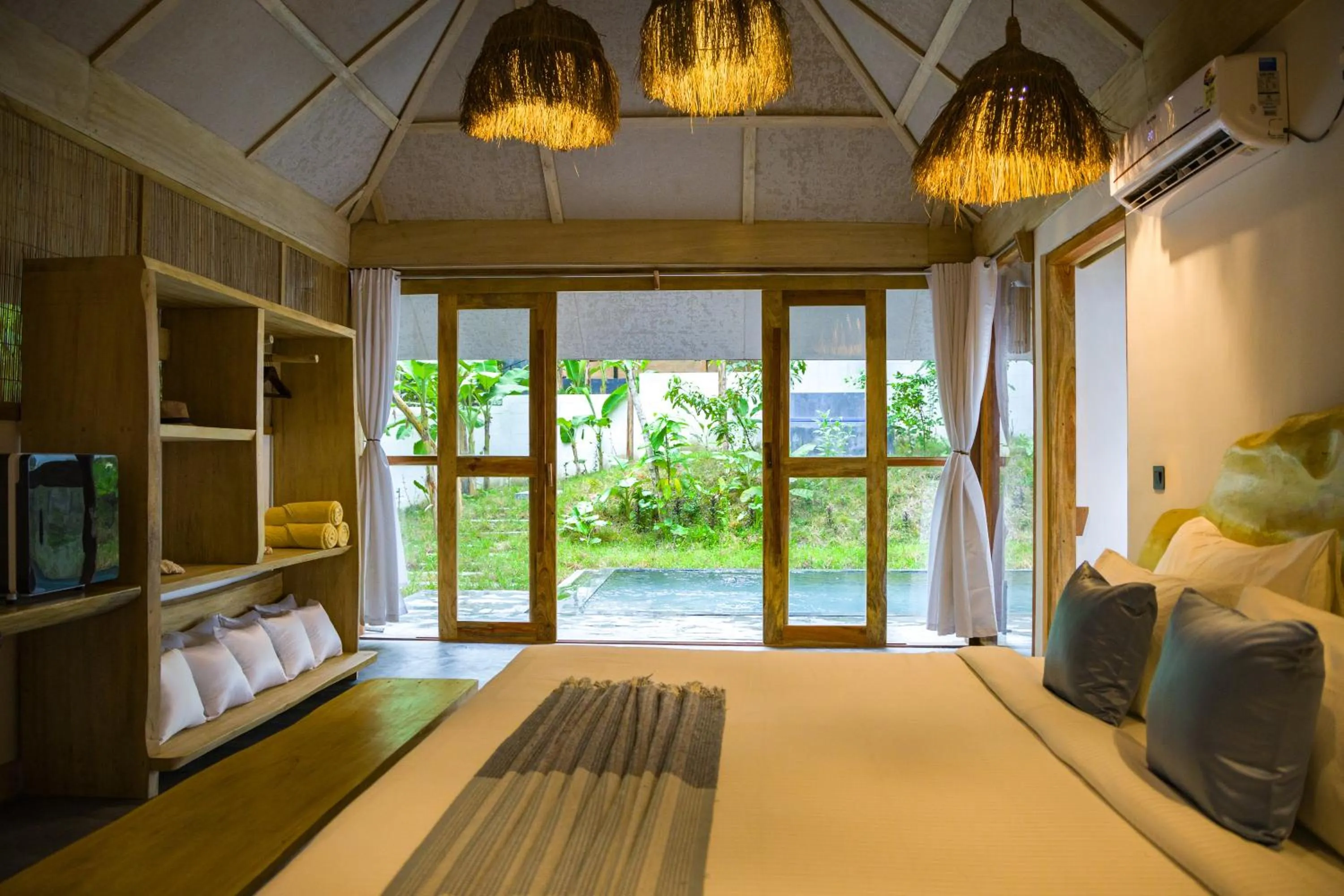 Photo of the whole room, Bed in Satya Boutique Resort & Spa