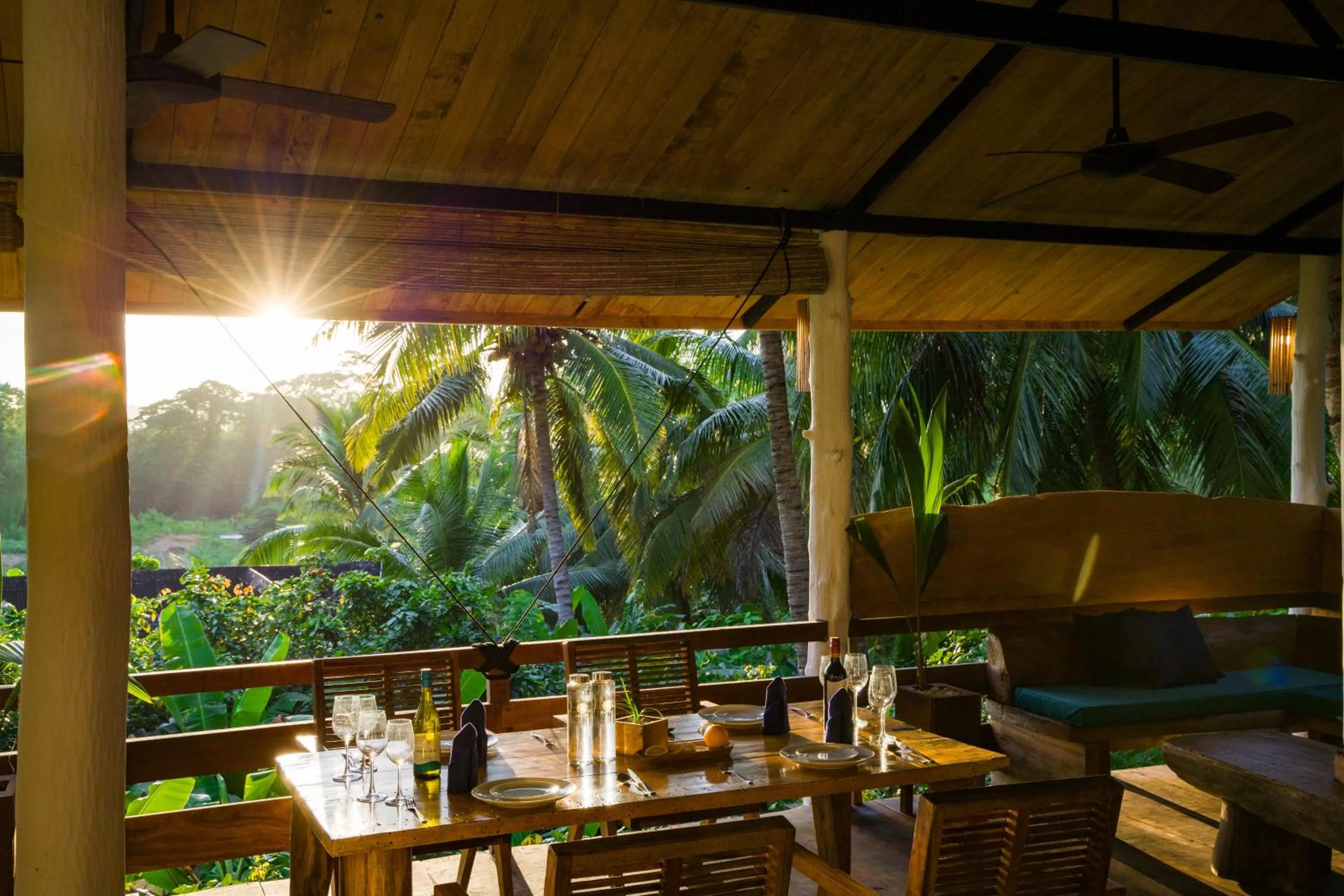 Restaurant/places to eat in Satya Boutique Resort & Spa