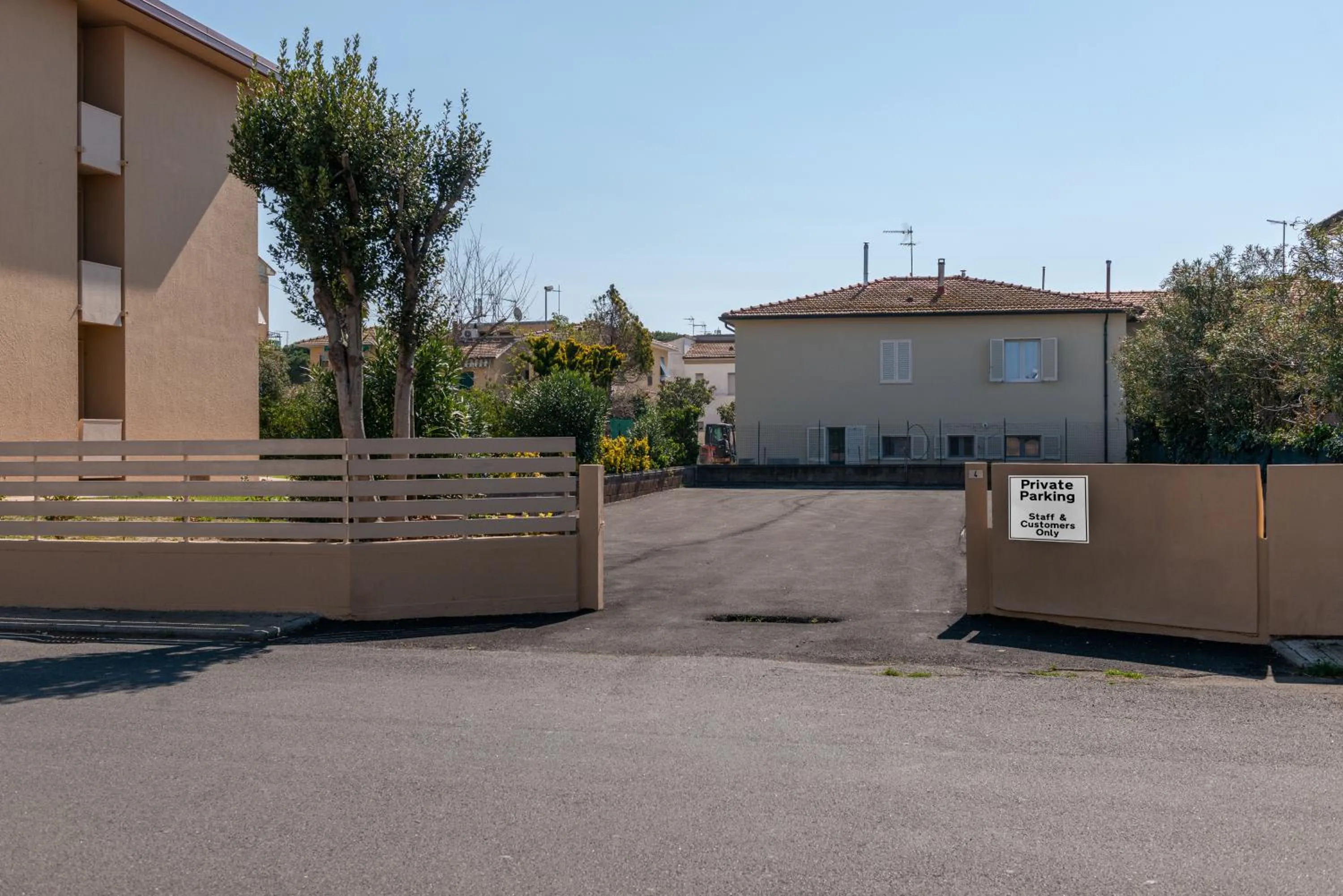Parking in Residence Marina di Cecina