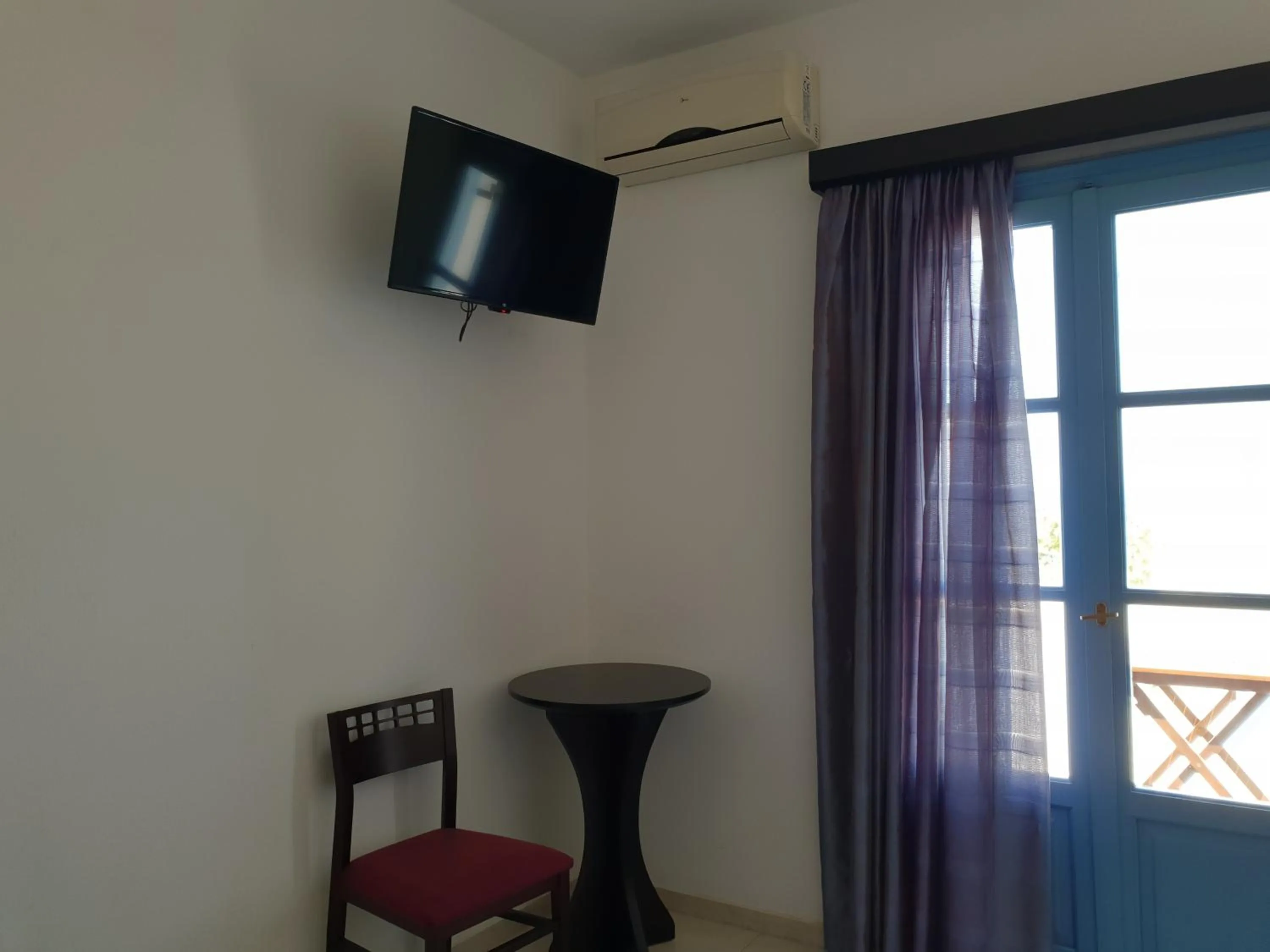 Captain's Rocks Hotel