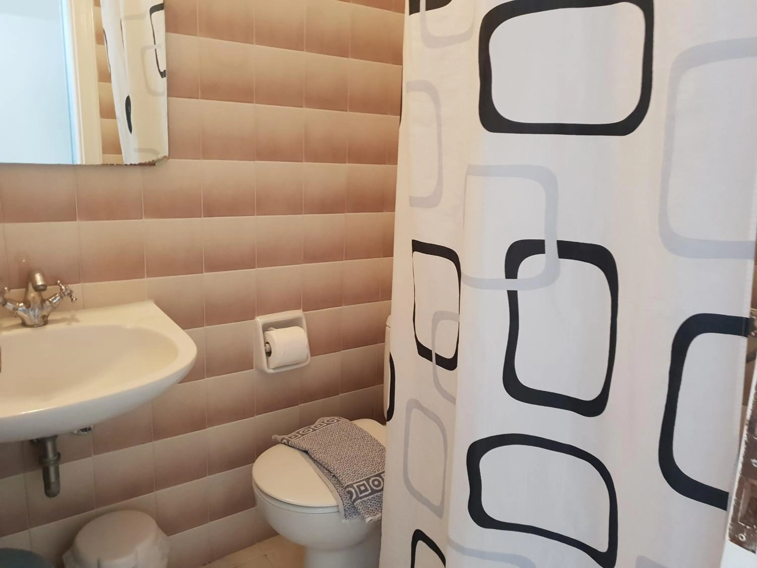 Captain's Rocks Hotel