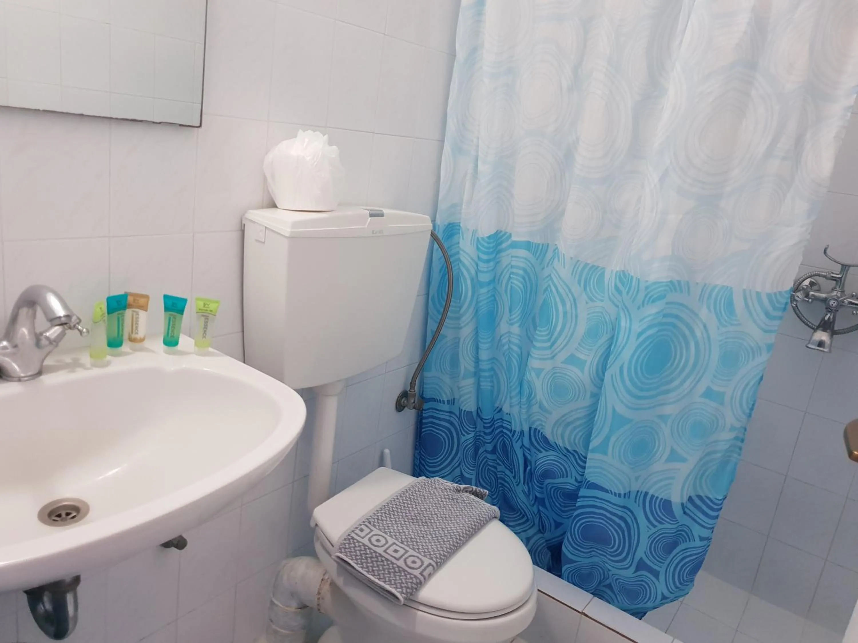 Captain's Rocks Hotel