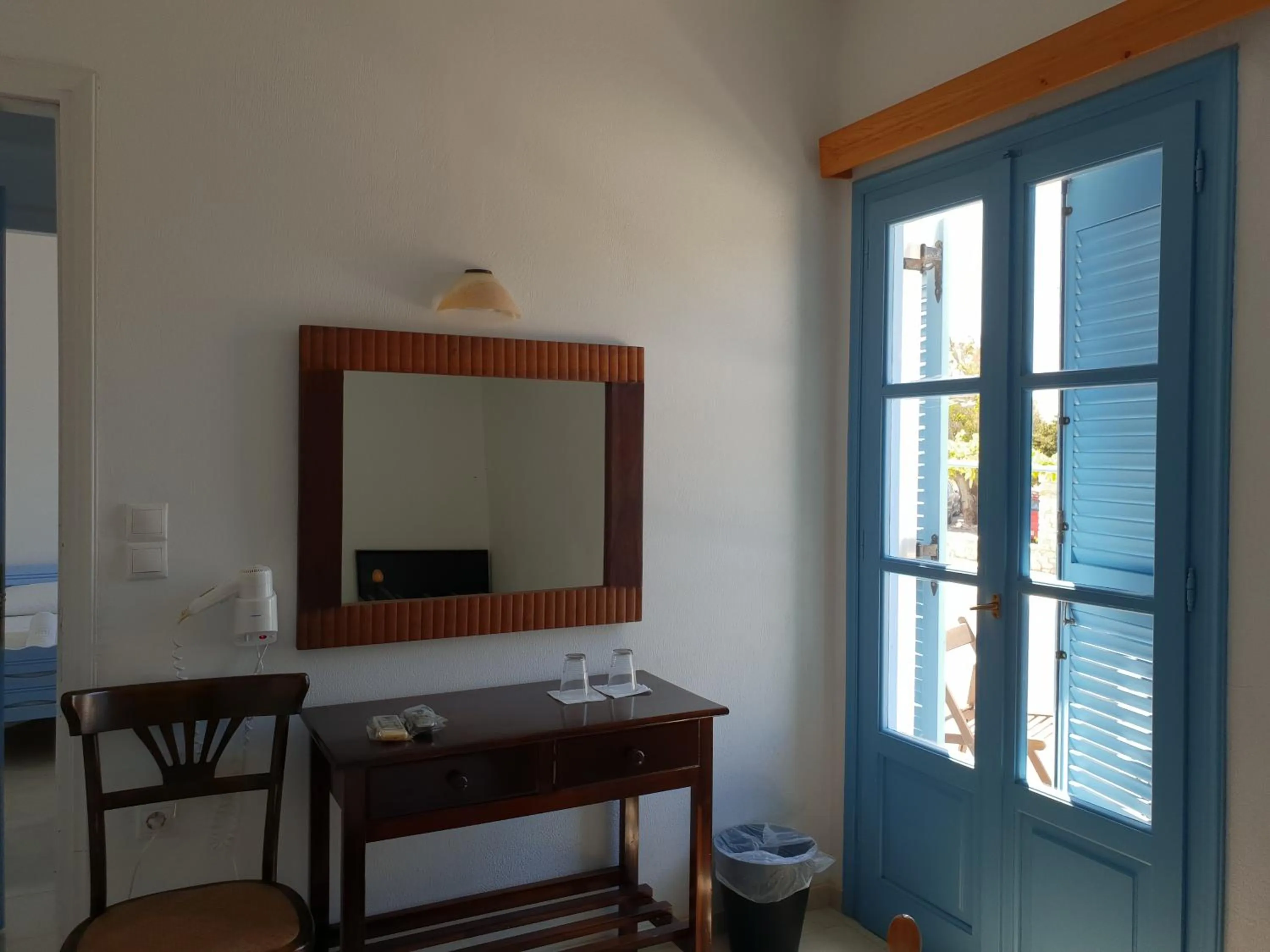 Captain's Rocks Hotel