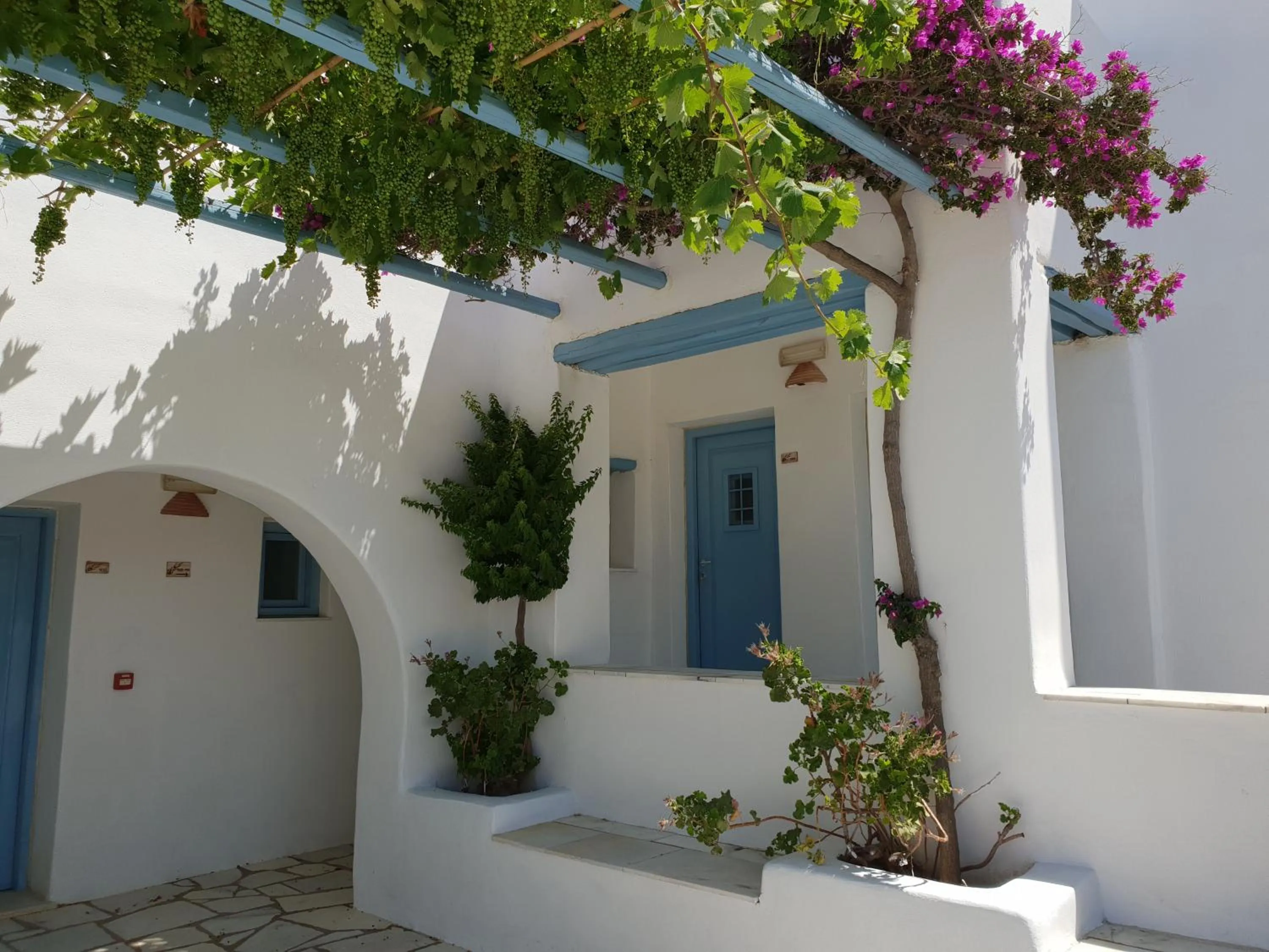 Captain's Rocks Hotel