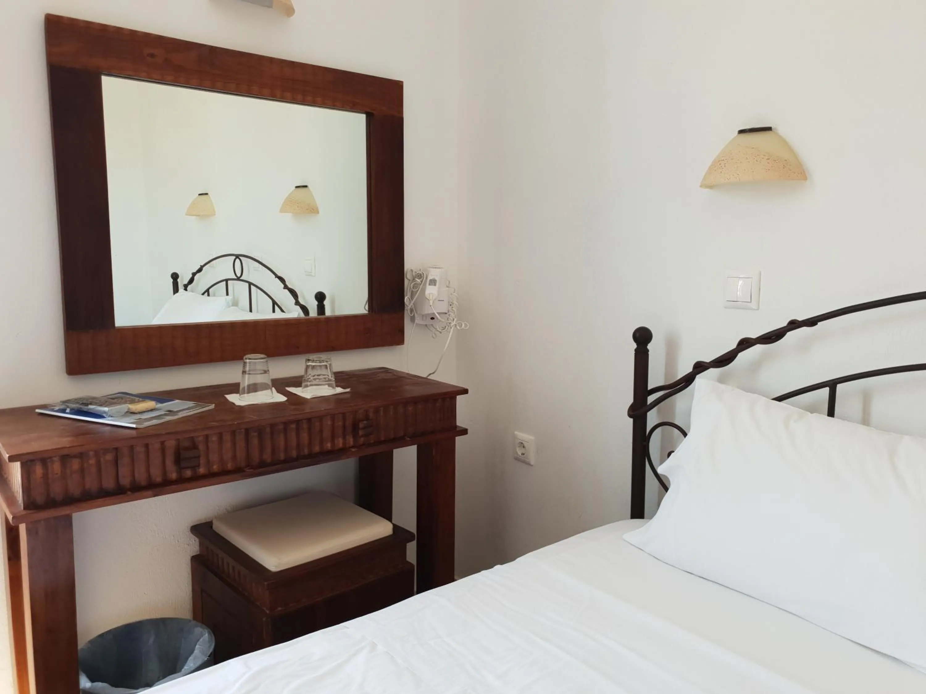 Captain's Rocks Hotel