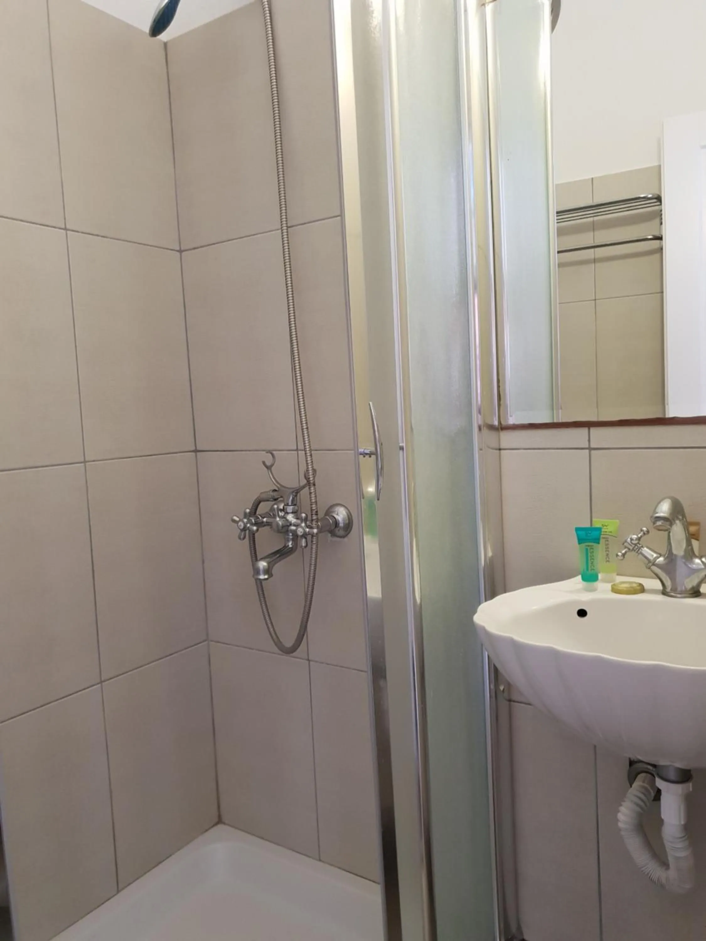 Captain's Rocks Hotel