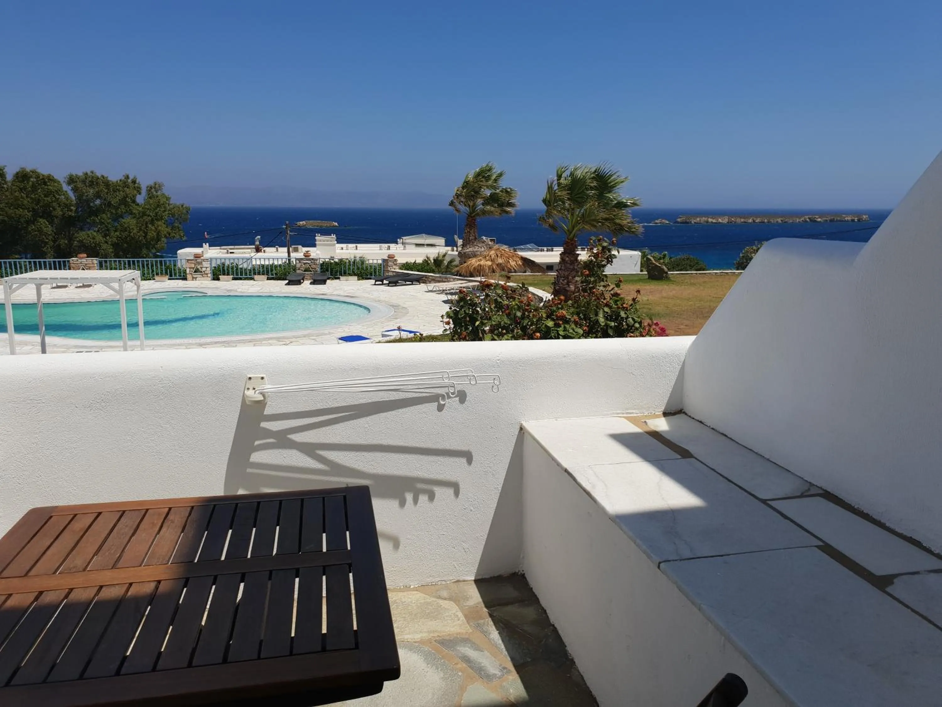 Captain's Rocks Hotel