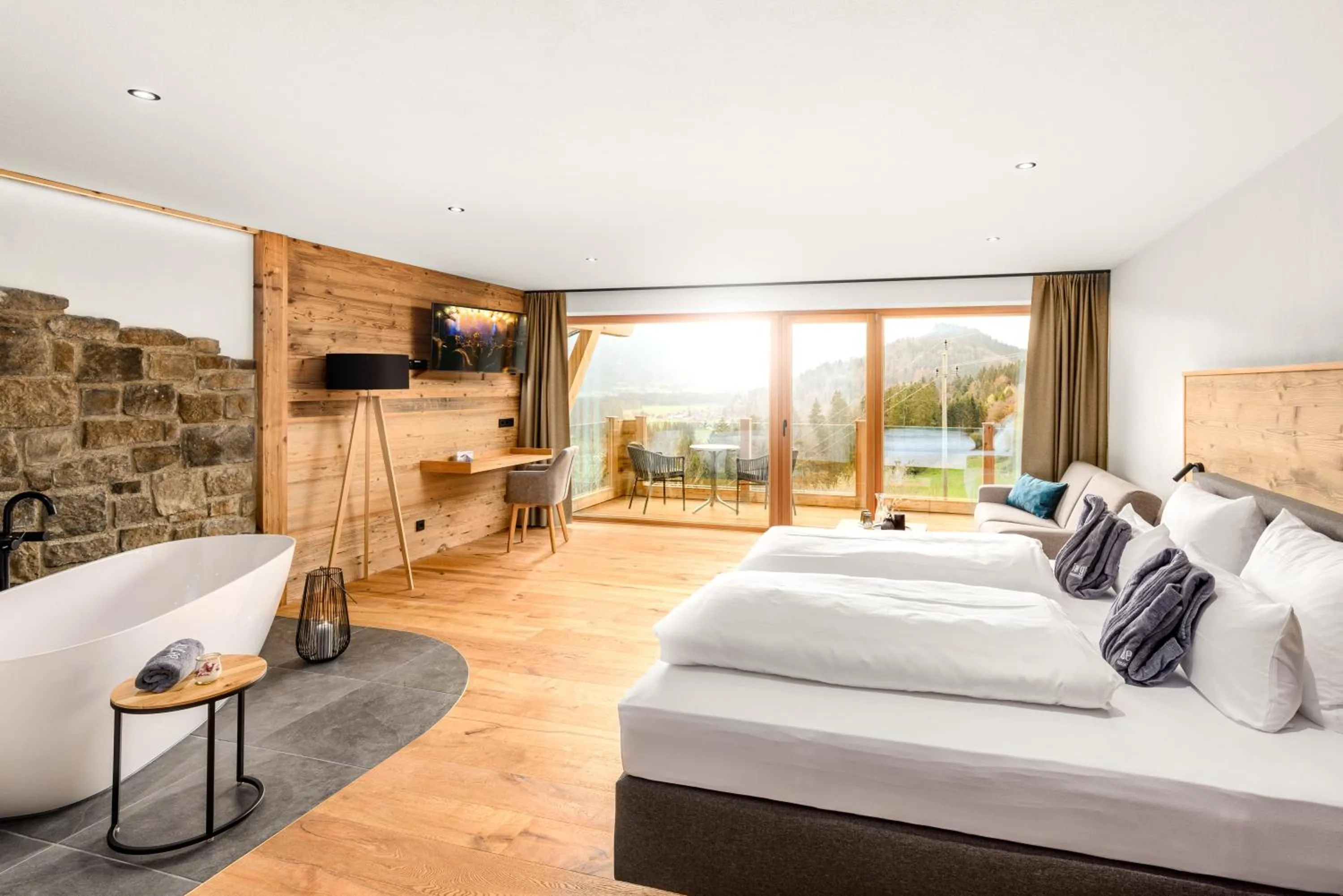 View (from property/room), Bed in Hotel Bergflair