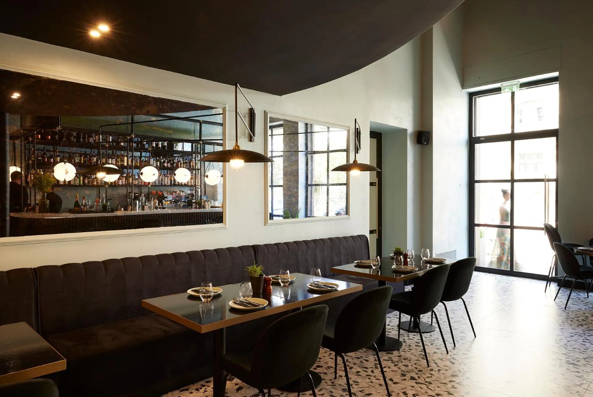 Restaurant/places to eat in The Port Square Hotel