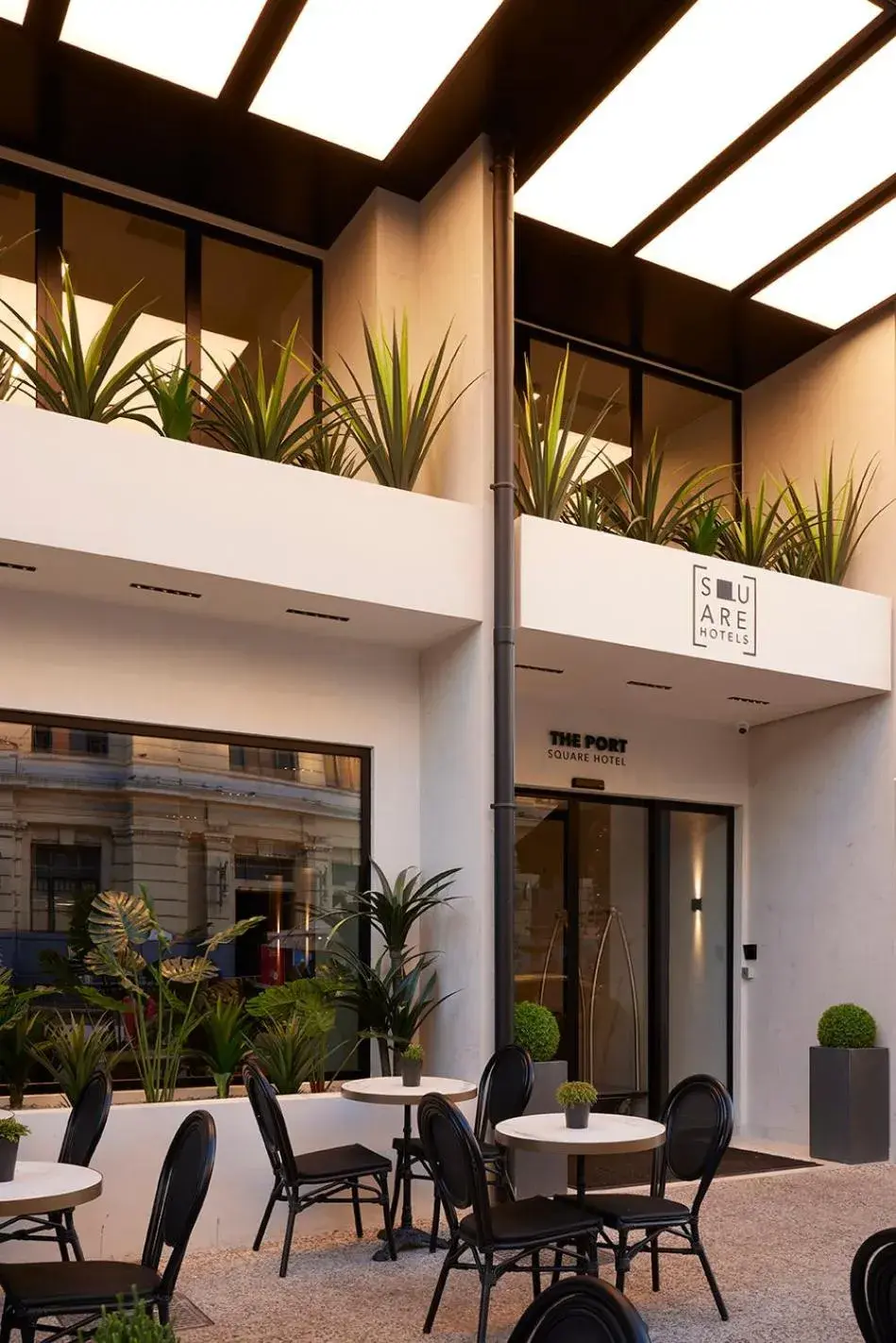 Facade/entrance in The Port Square Hotel Facade/entrance in The Port Square Hotel