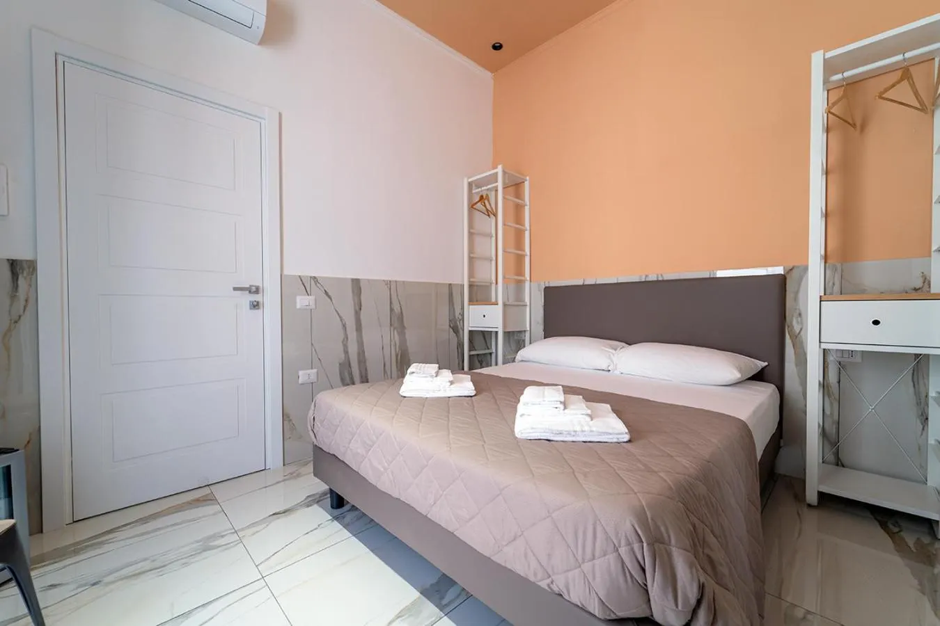 Bed in P.C. Boutique Medina H. Napoli Centro, by Clapa Group