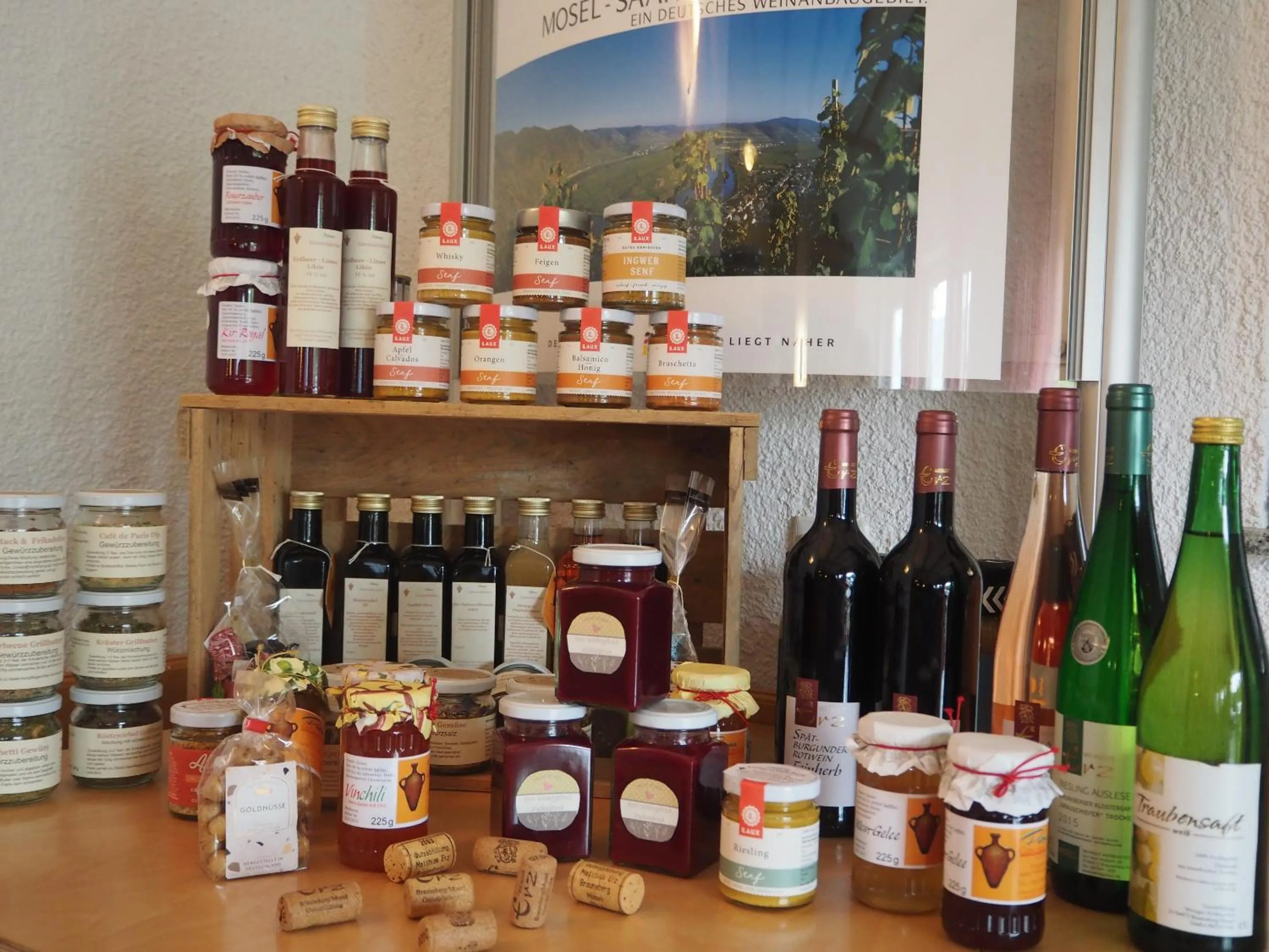 Food and drinks in Weingut & Gästehaus Andreas Erz