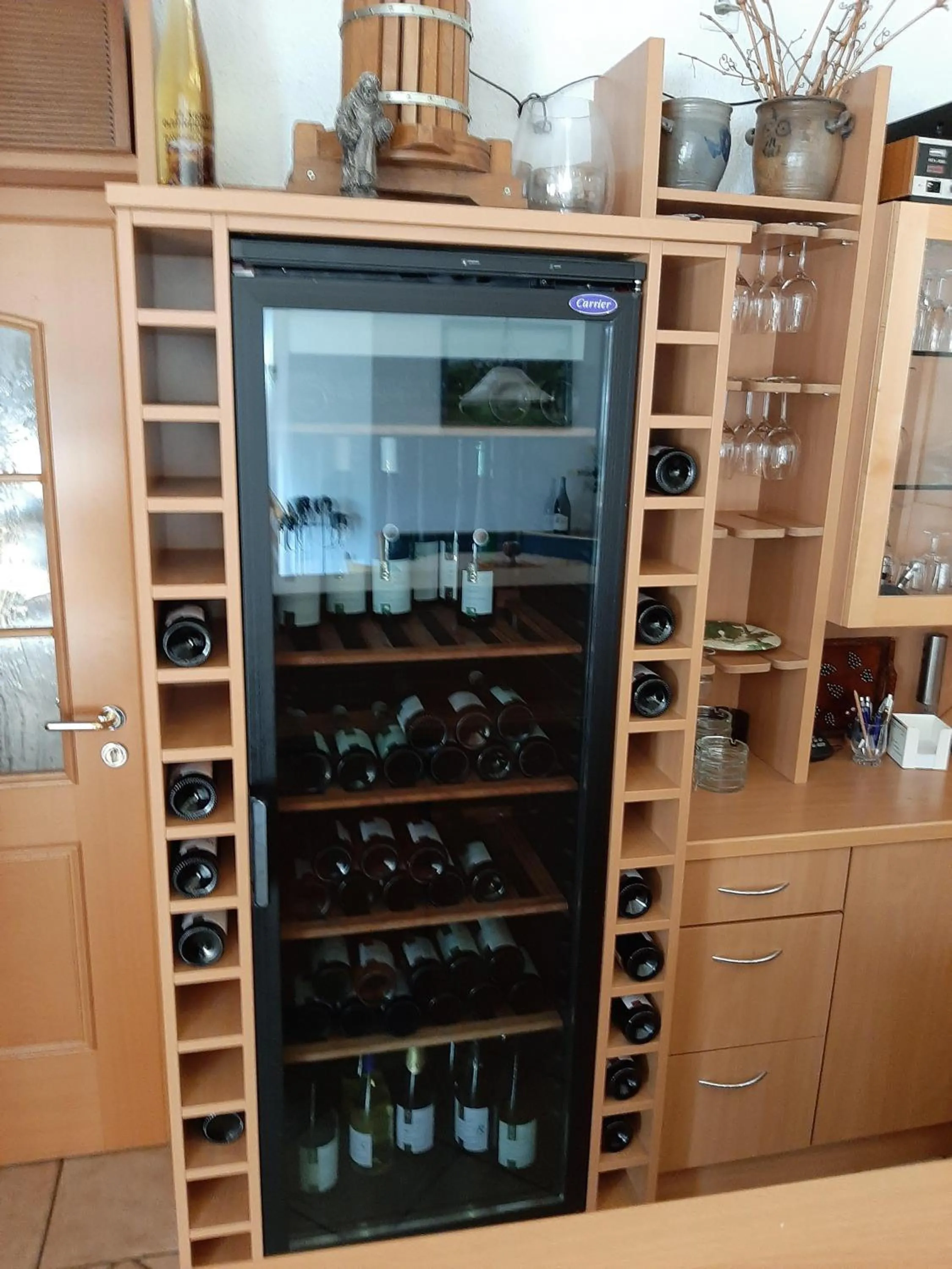 Food and drinks in Weingut & Gästehaus Andreas Erz